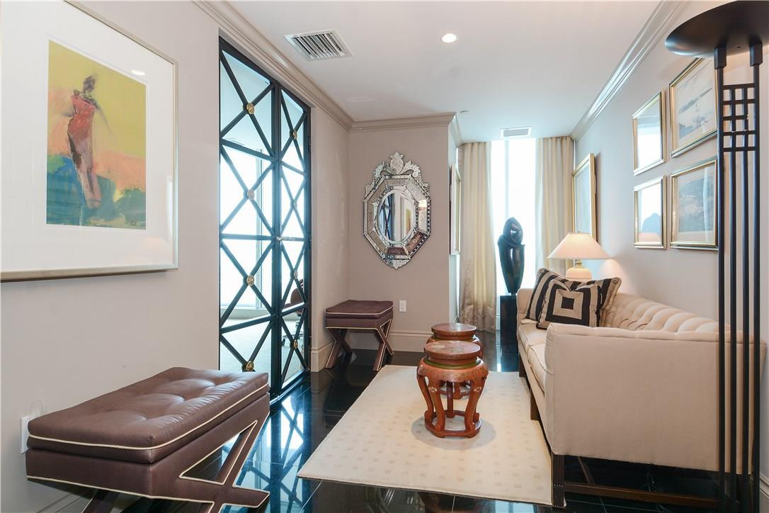 Ritz-Carlton - Residential