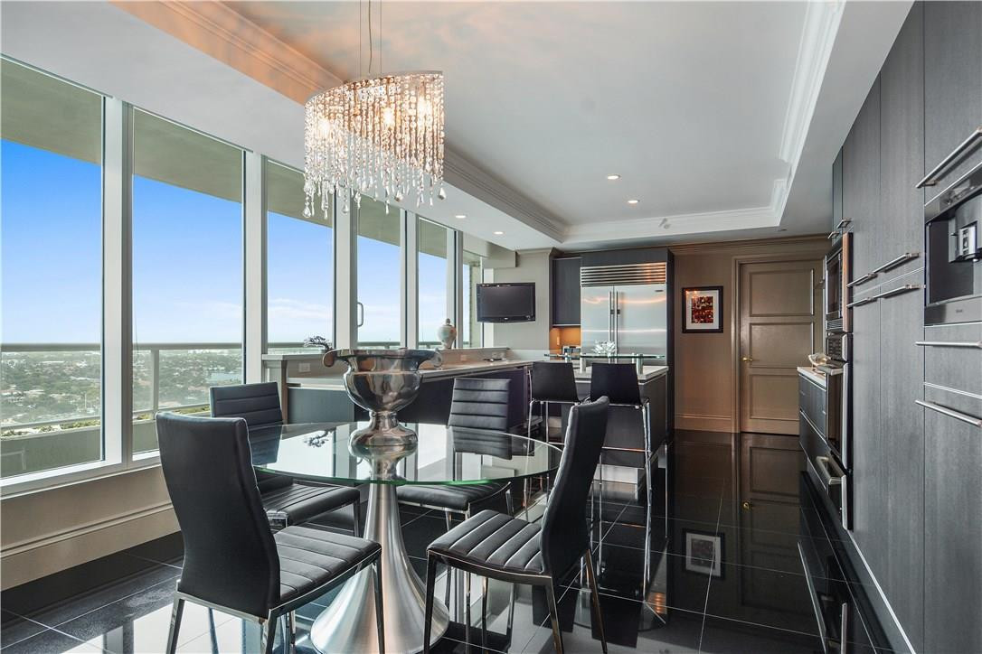 Ritz-Carlton - Residential