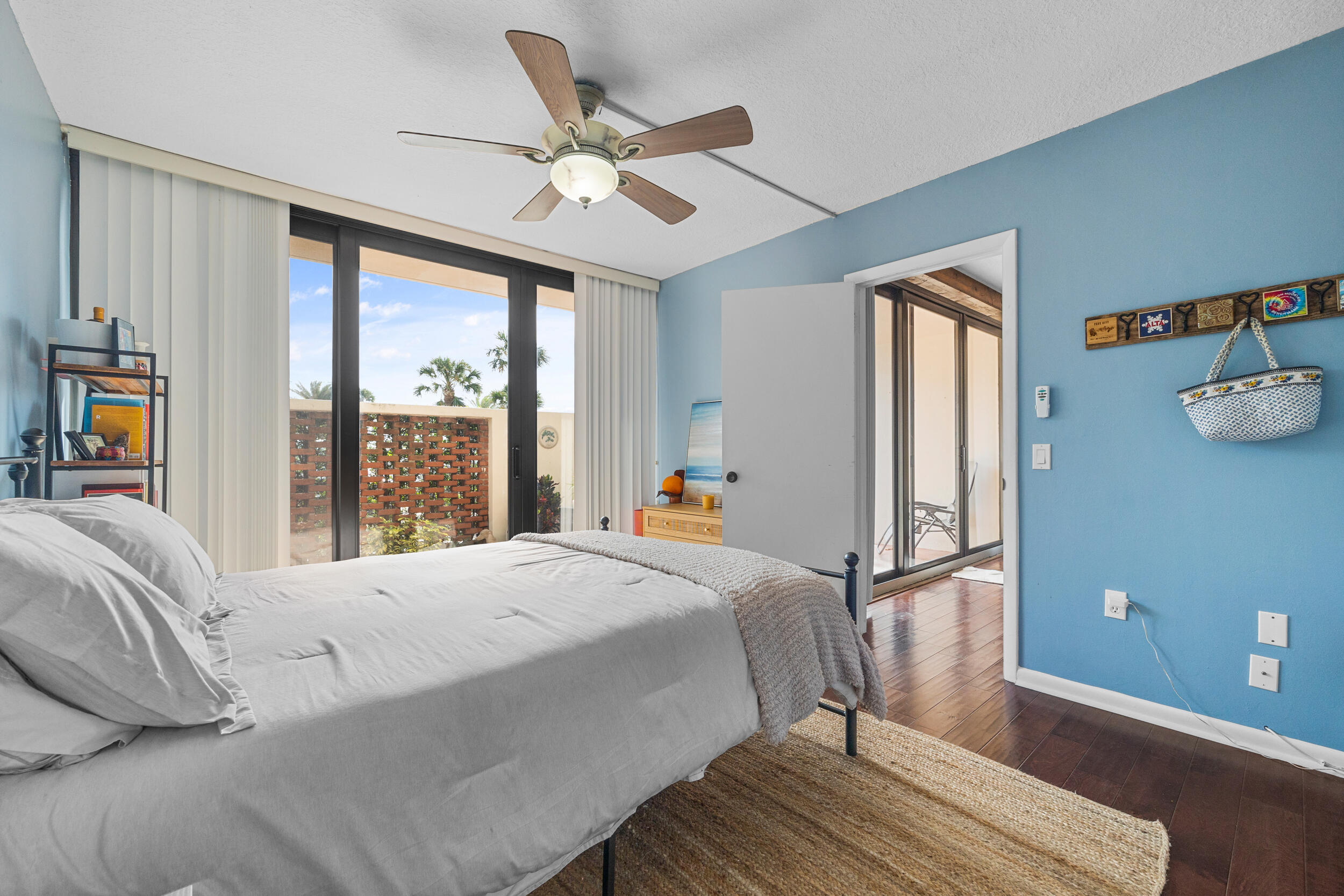 OCEAN VILLAS CONDO APTS - Residential