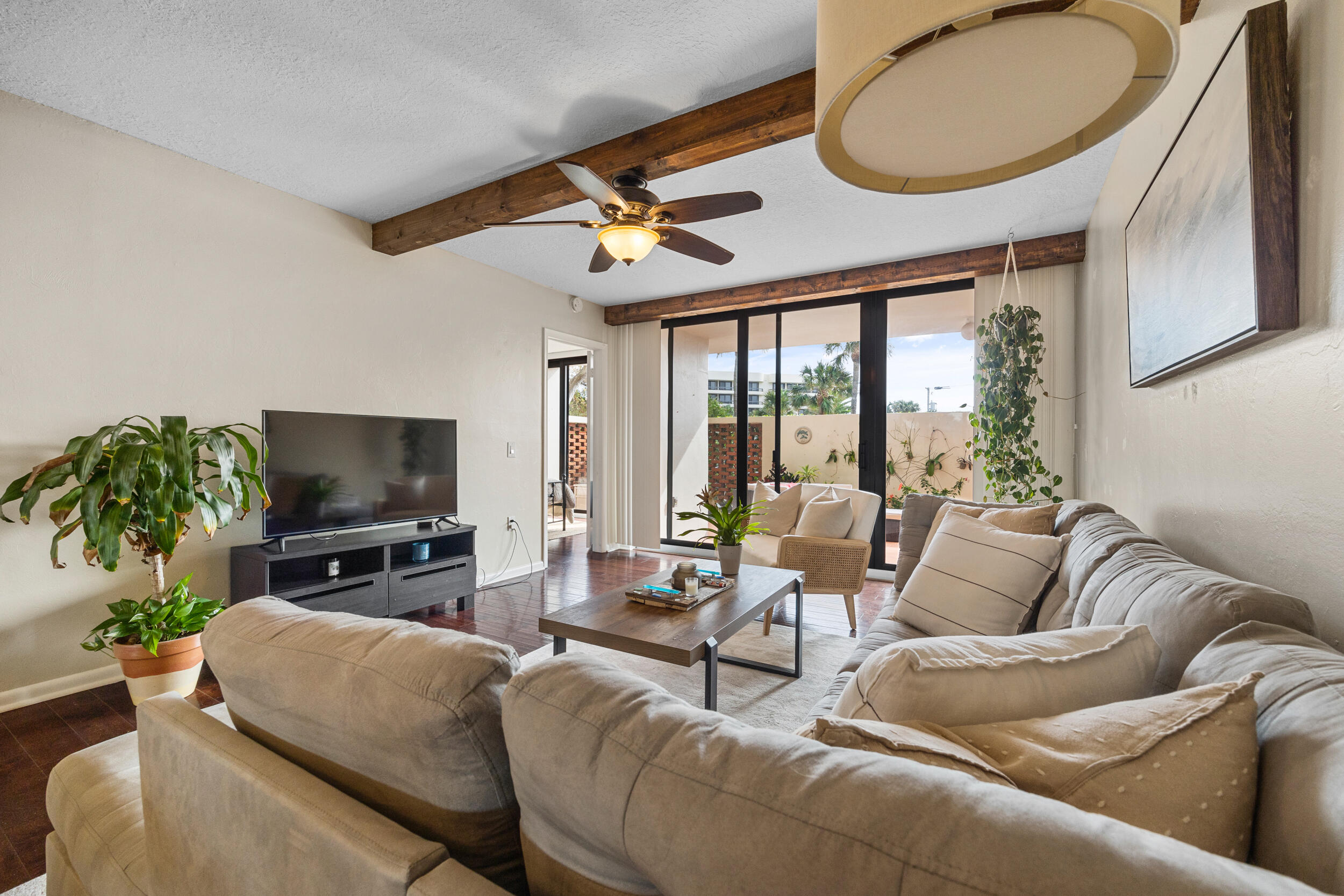 OCEAN VILLAS CONDO APTS - Residential