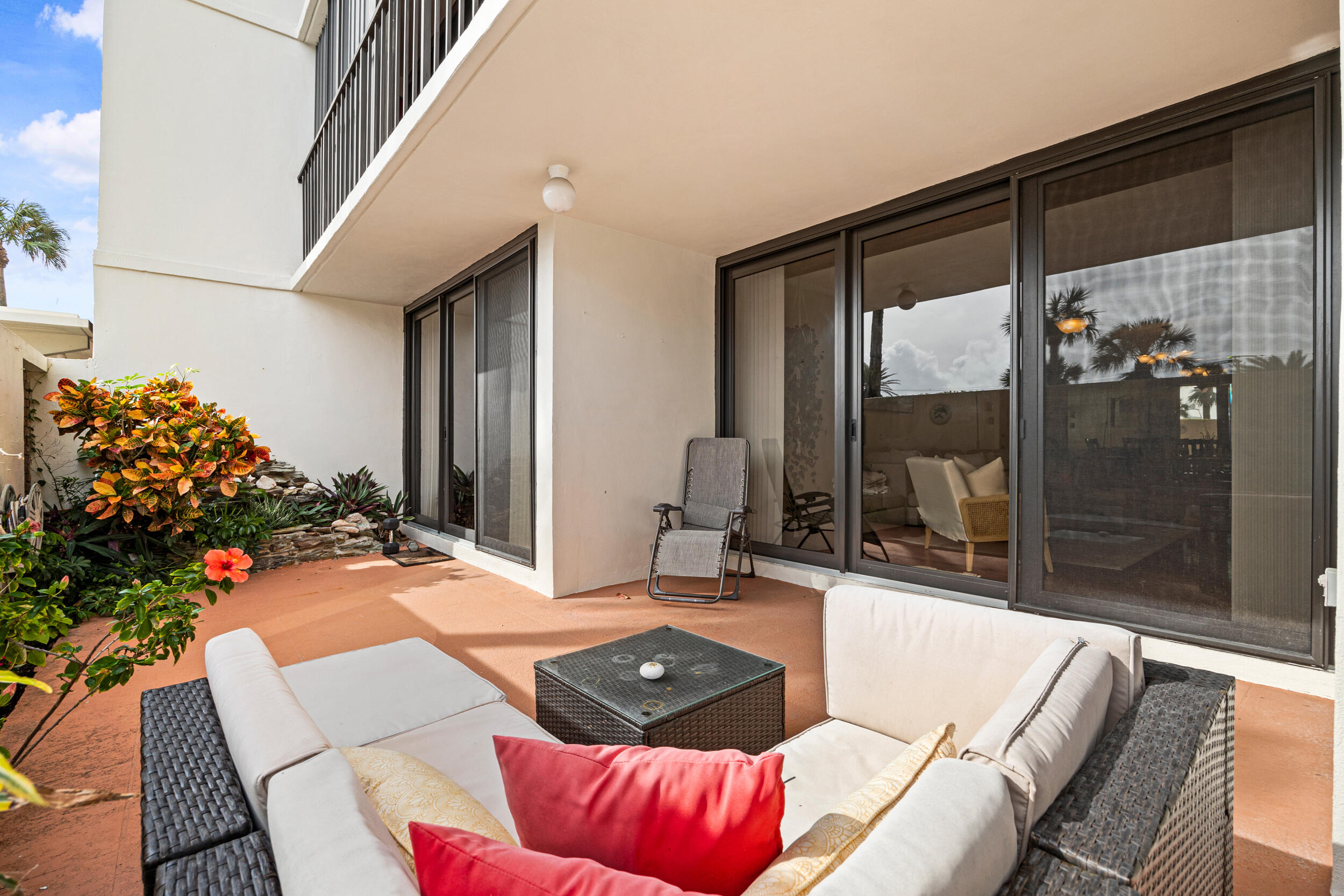 OCEAN VILLAS CONDO APTS - Residential