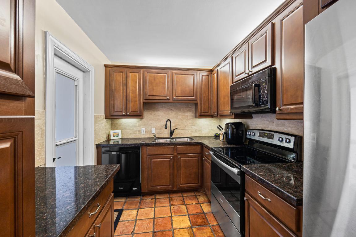 OCEAN VILLAS CONDO APTS - Residential