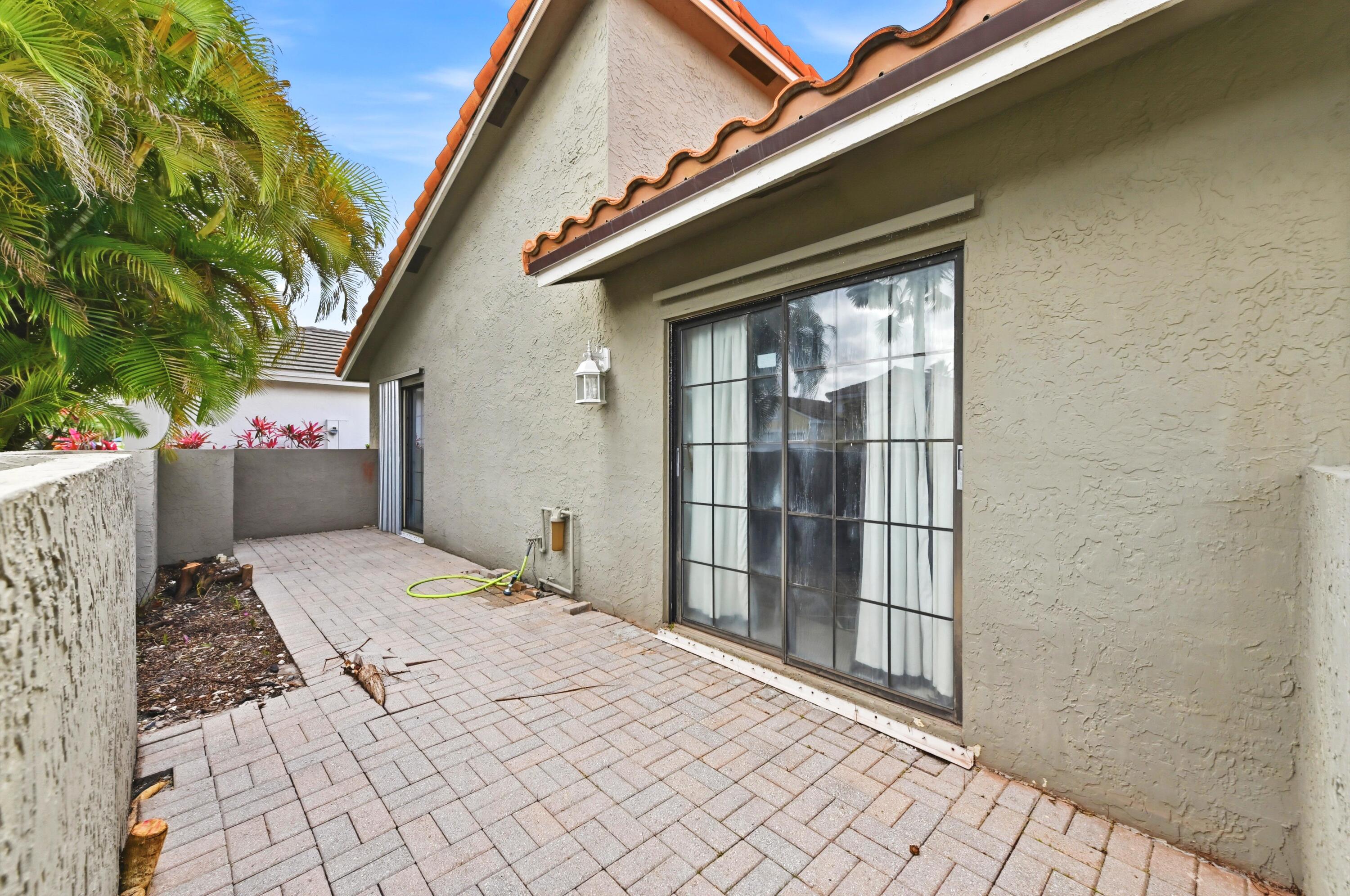 COQUINA LAKES - Residential