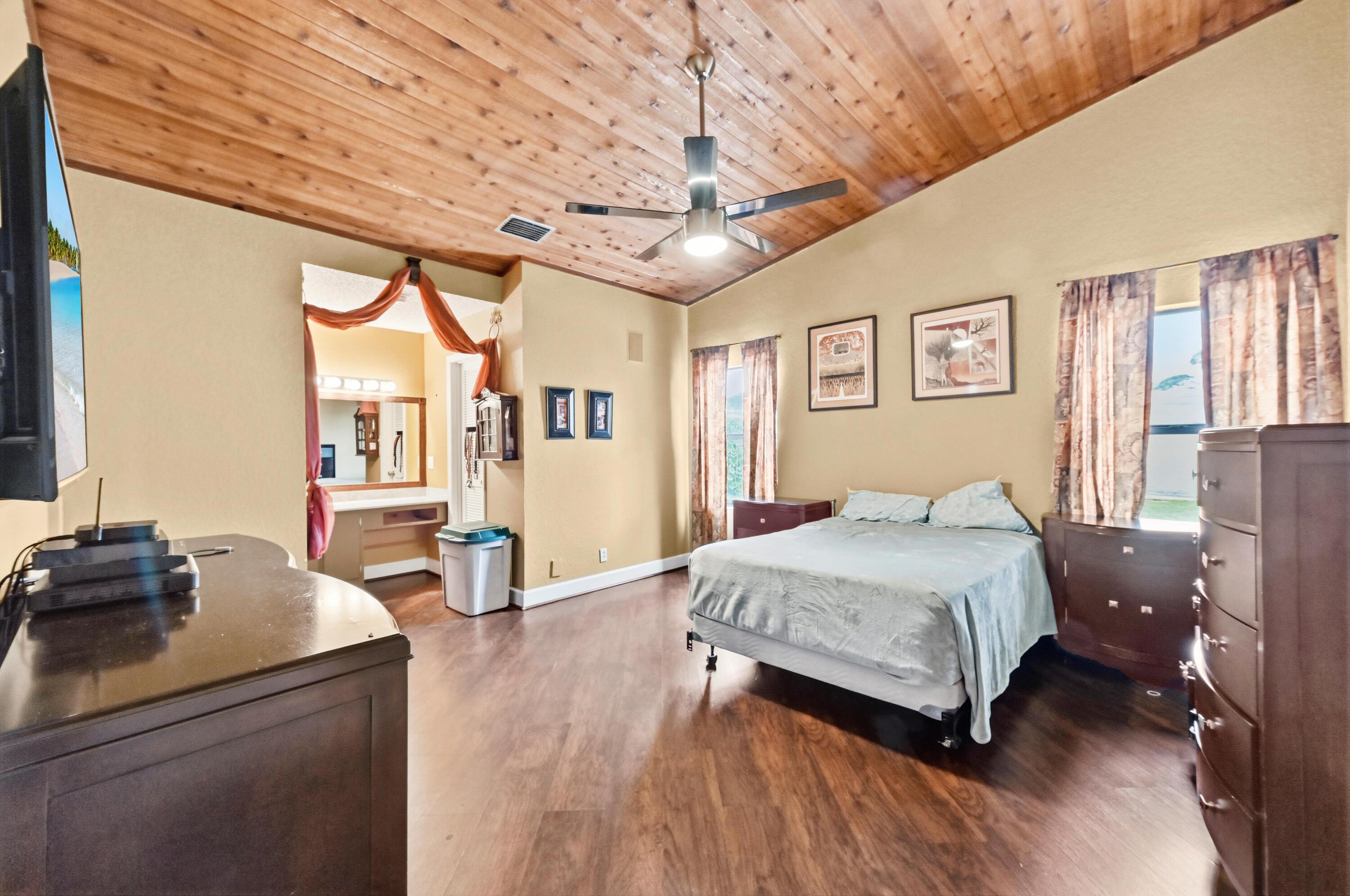 COQUINA LAKES - Residential