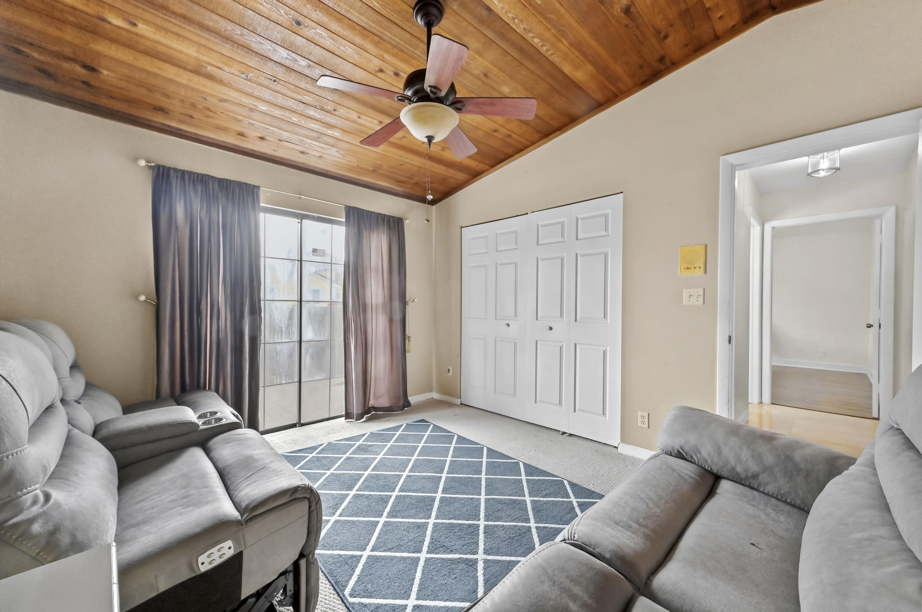 COQUINA LAKES - Residential