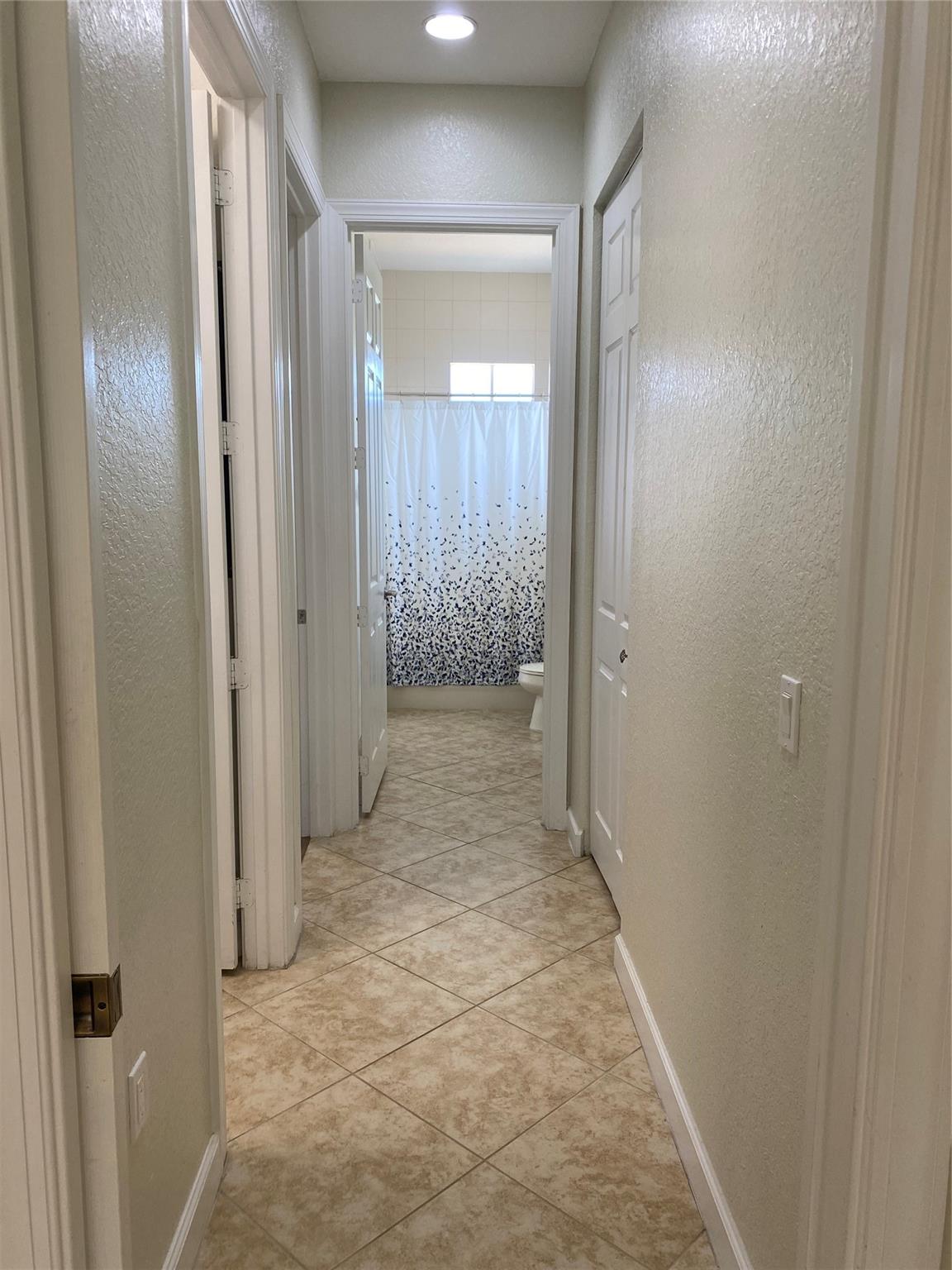 CYPRESS POINTE II AT HERON BAY - Residential Lease