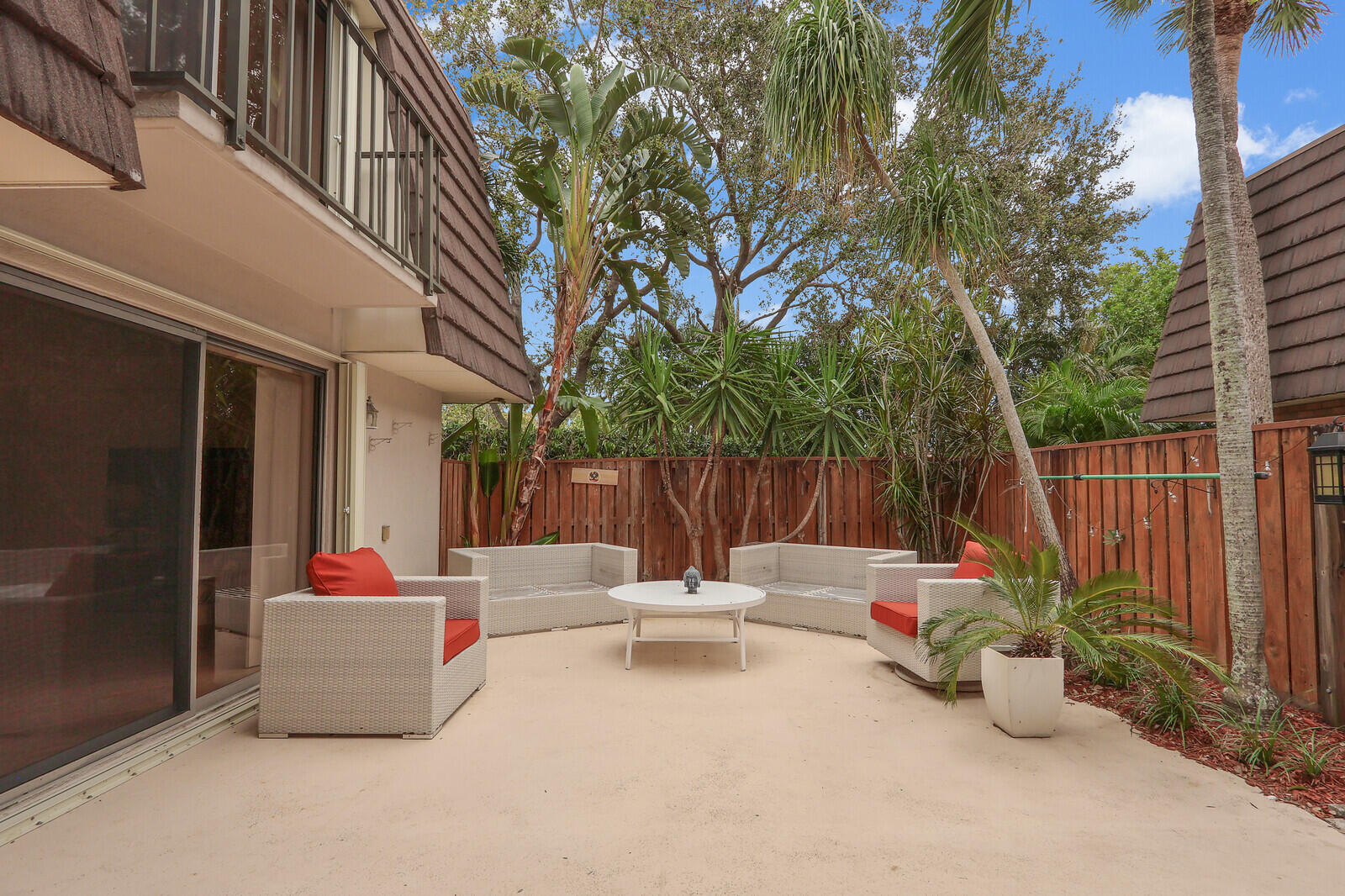 LAKES AT THE BLUFFS - Residential Lease