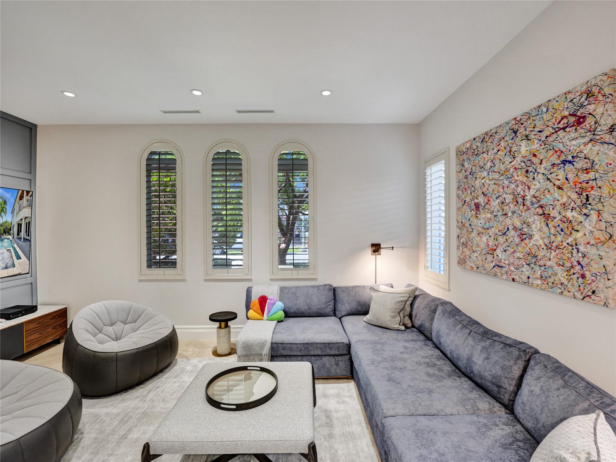 Bermuda-Riviera - Residential