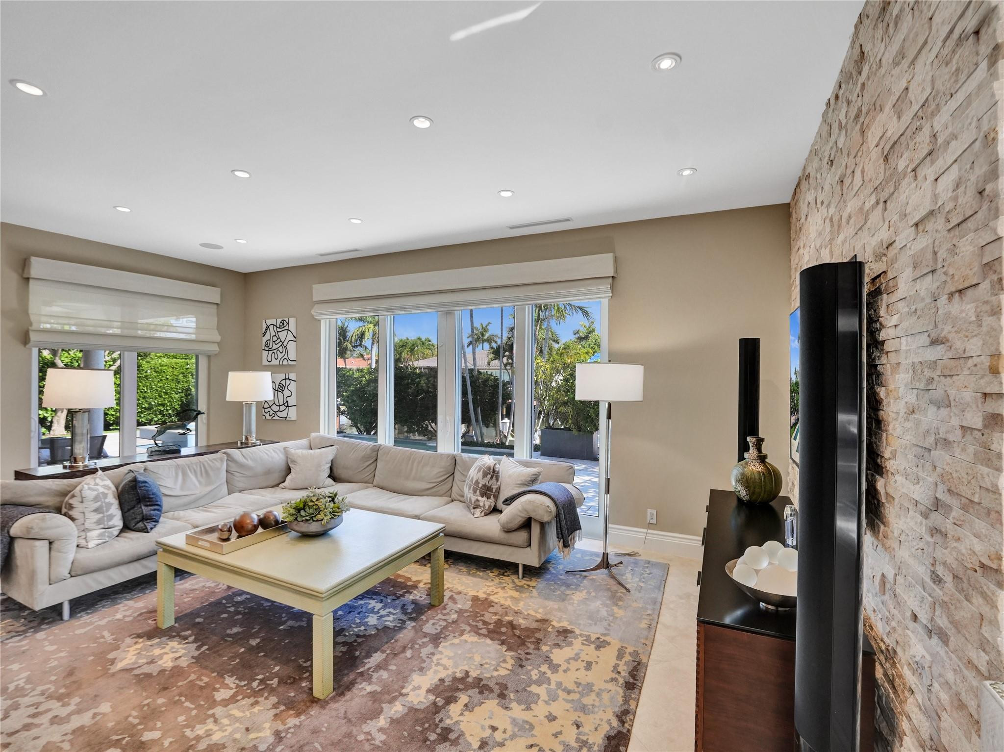 Bermuda-Riviera - Residential