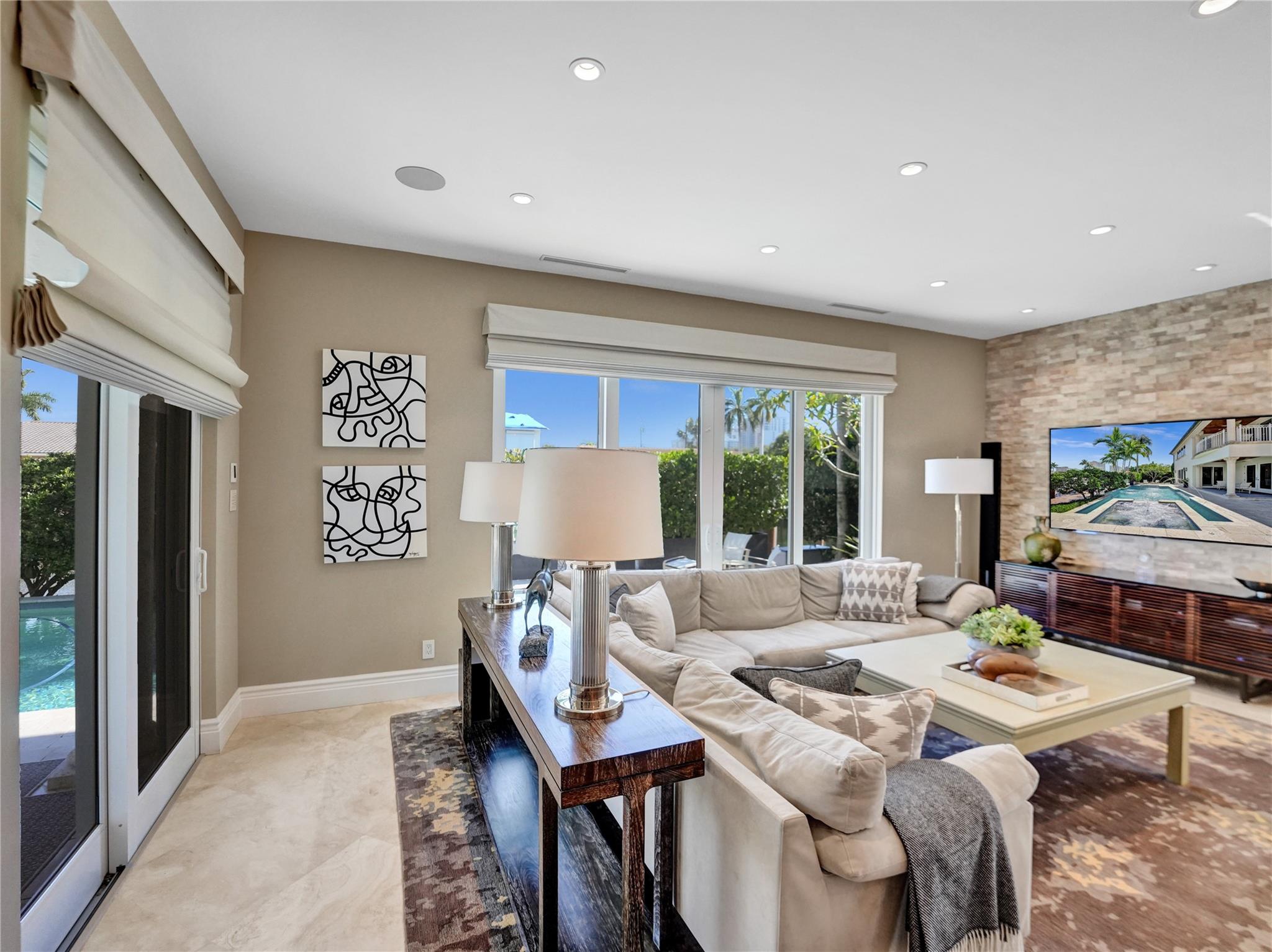 Bermuda-Riviera - Residential