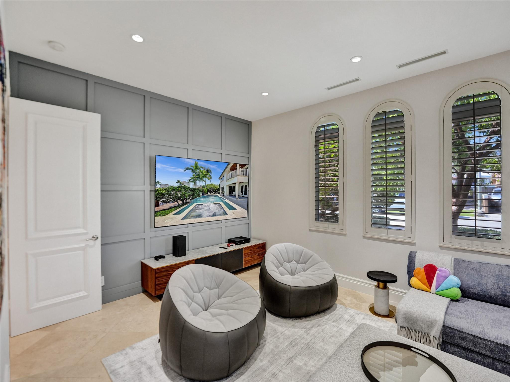 Bermuda-Riviera - Residential