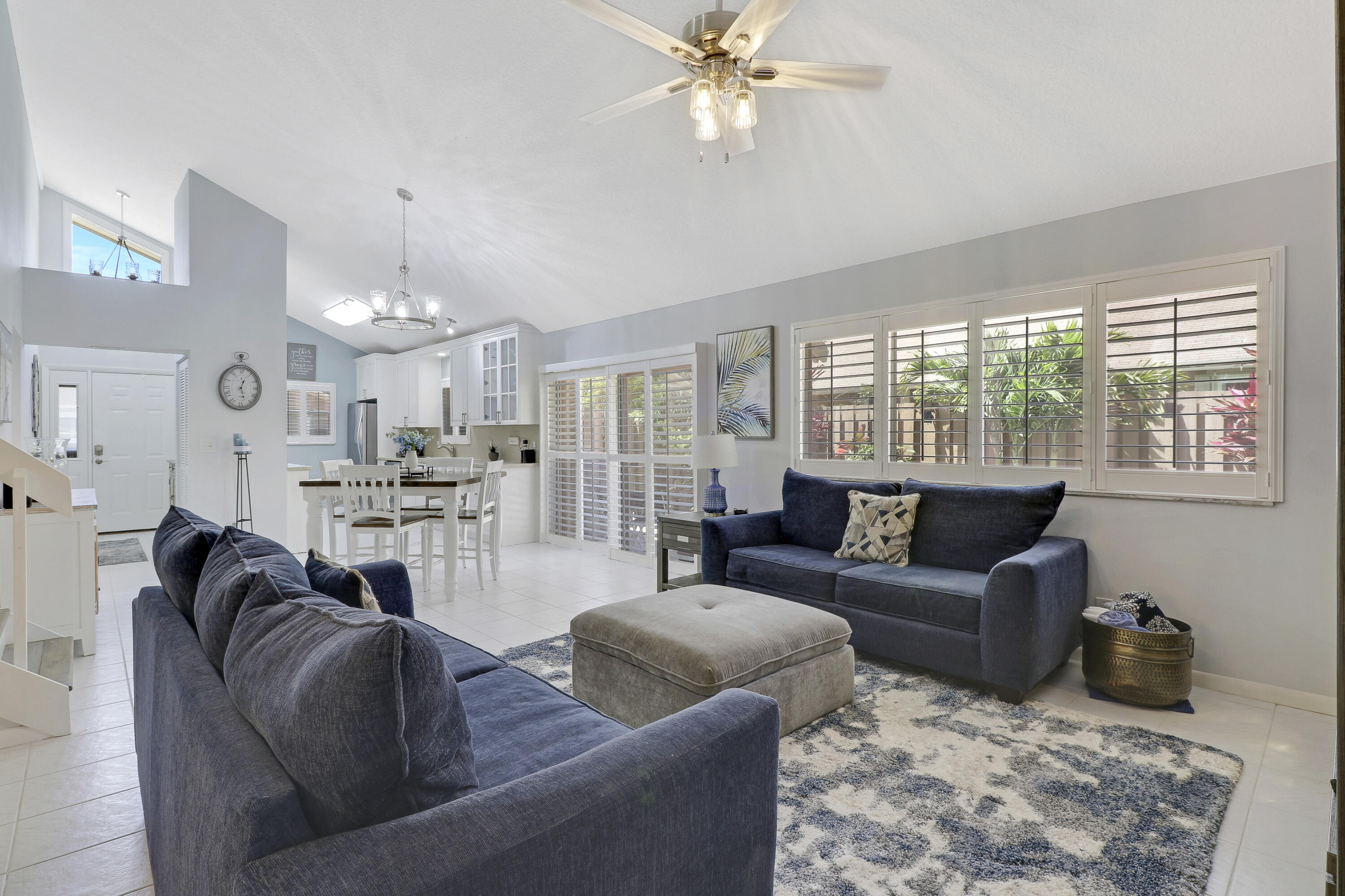 MAPLECREST - Residential