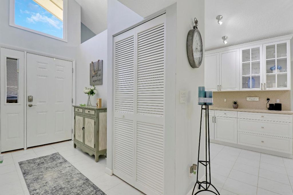 Photo of 271 Maplecrest Circle, Jupiter, FL 33458 (MLS # R10984859)