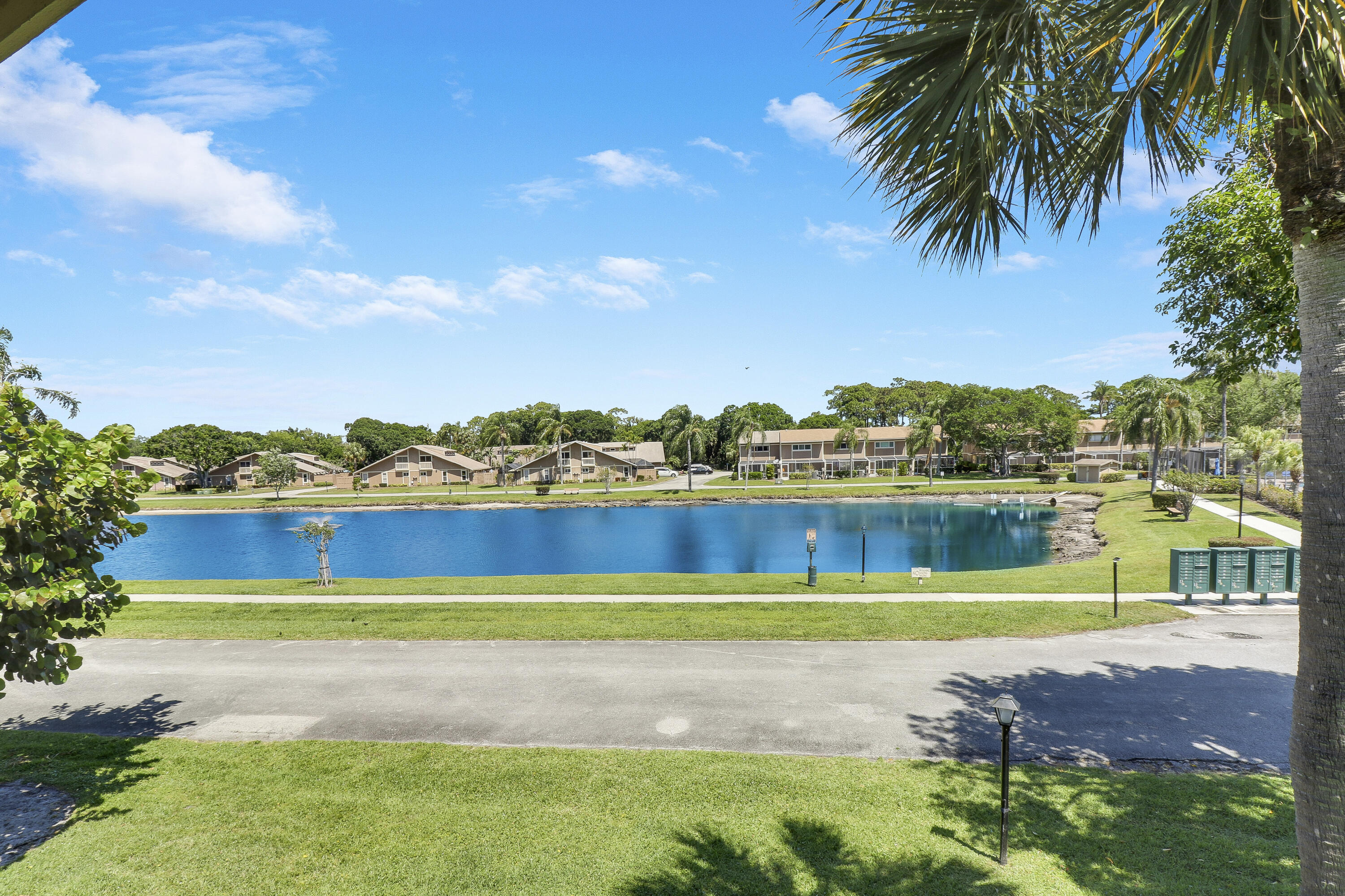 MAPLECREST - Residential