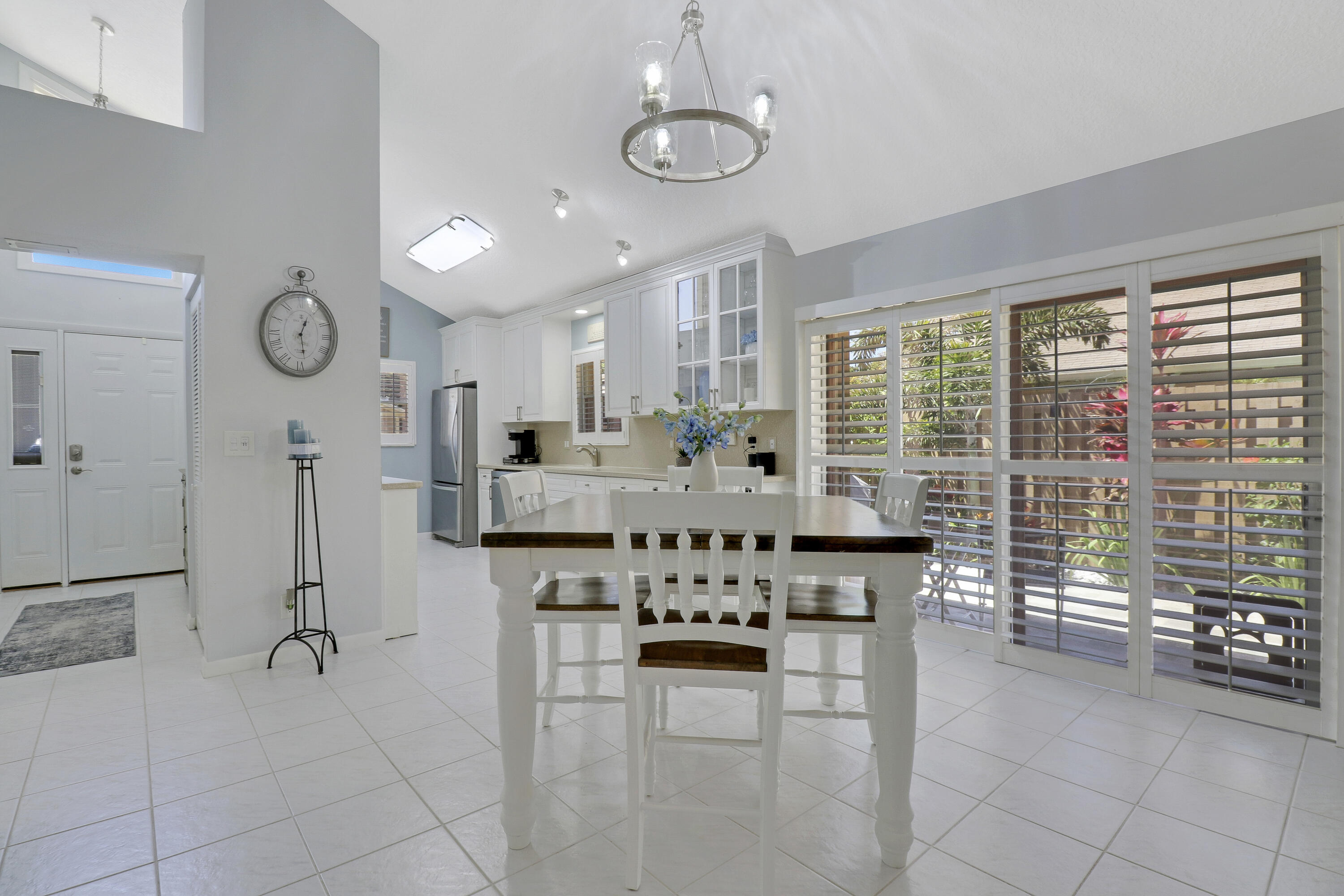 MAPLECREST - Residential
