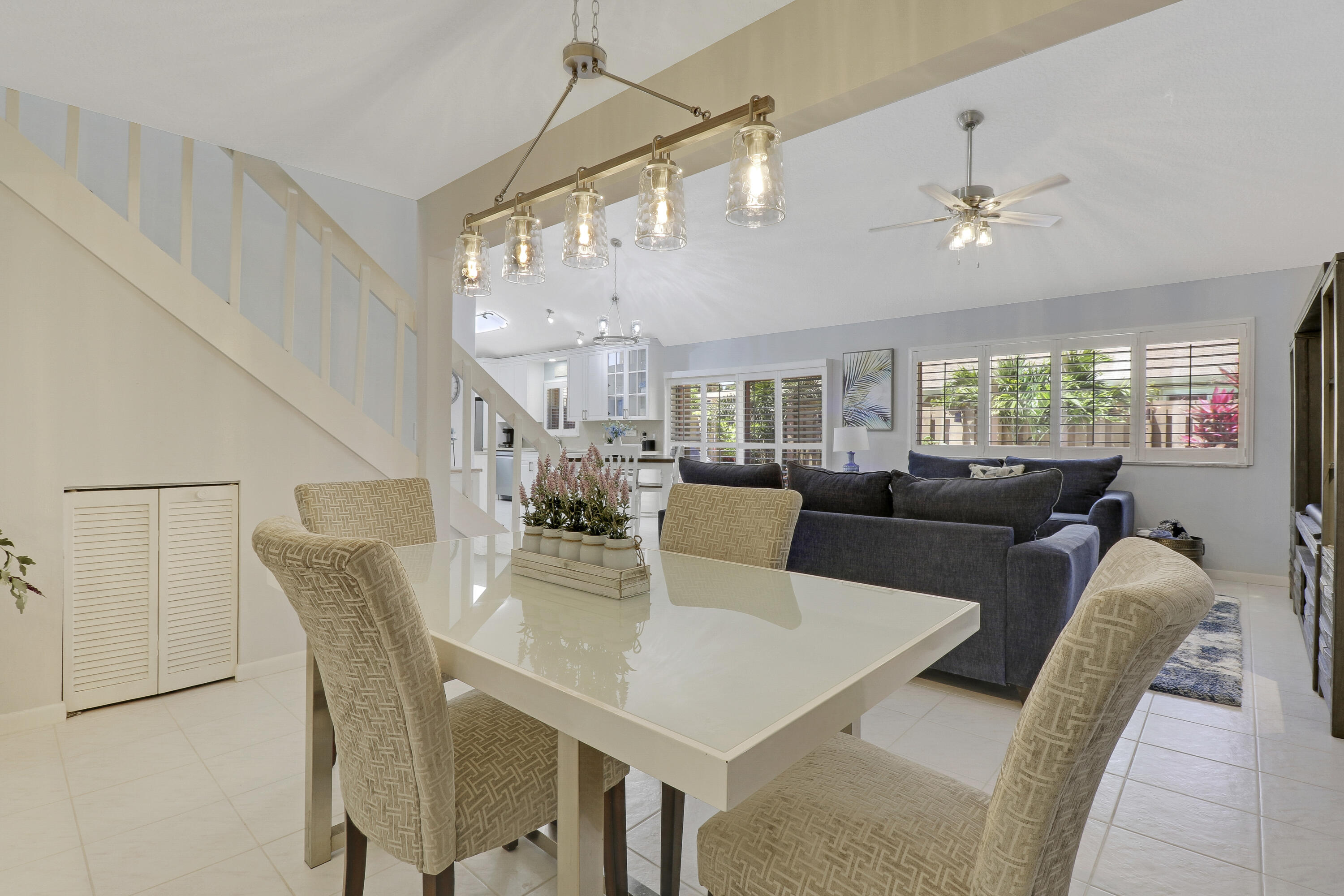 MAPLECREST - Residential