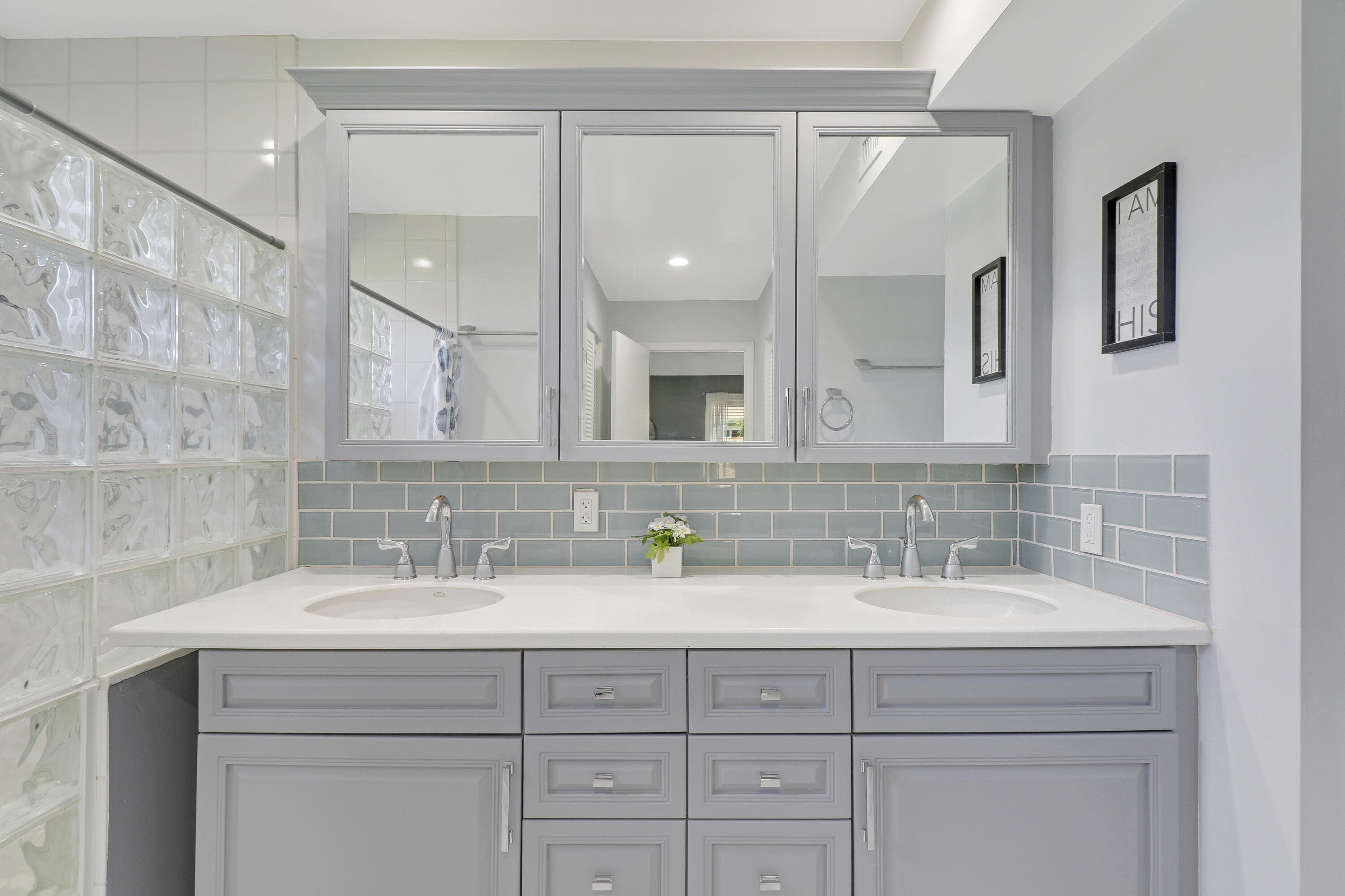 MAPLECREST - Residential