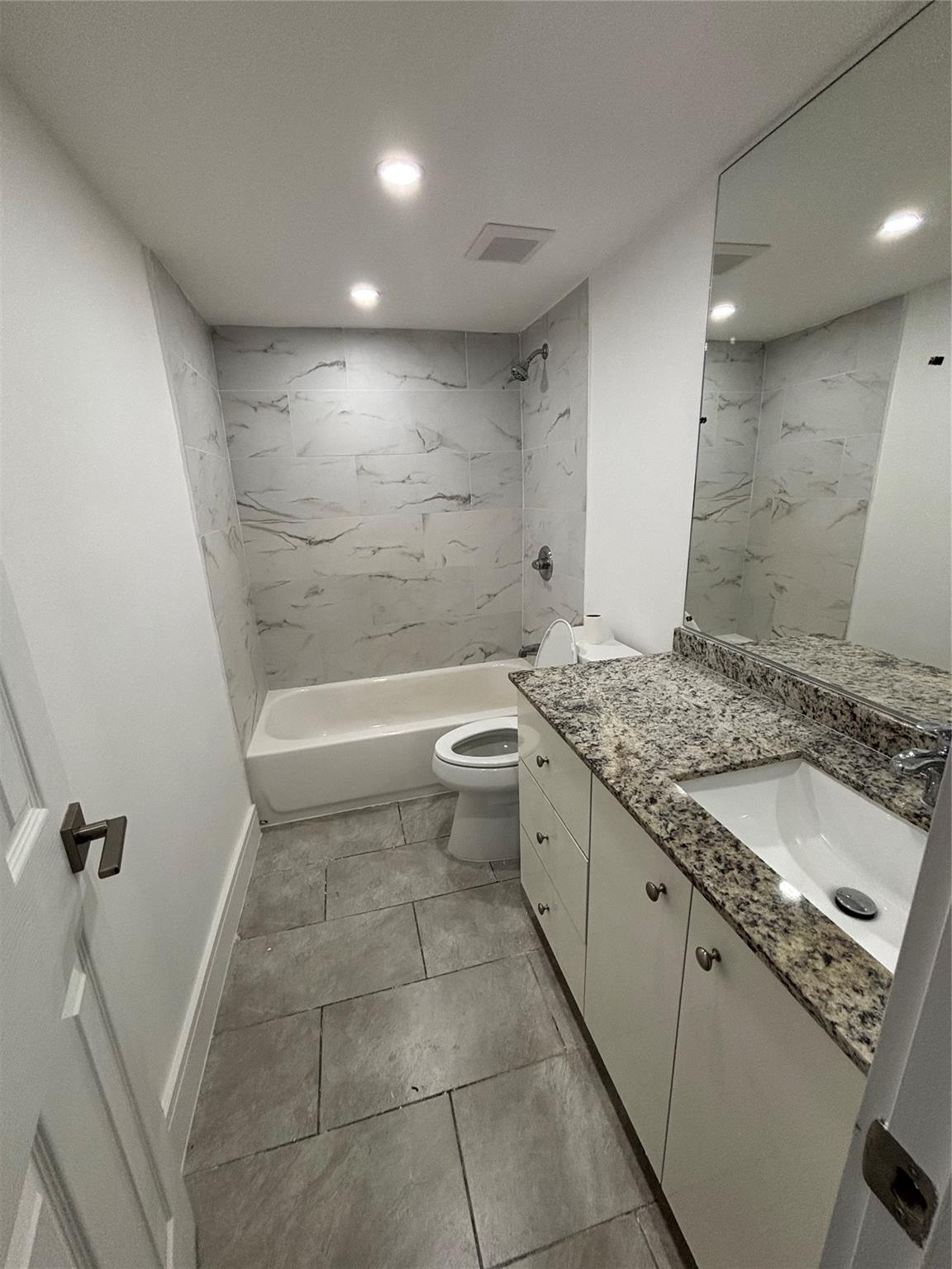 The Newport Condo - Residential Lease