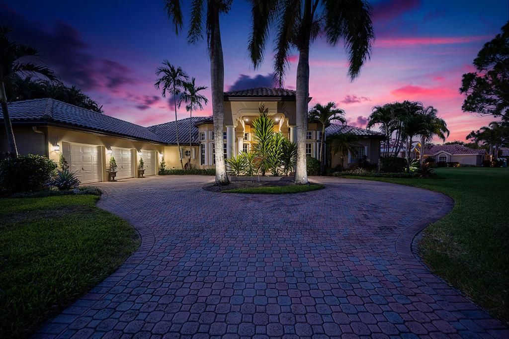 Photo of 11891 Leeth Court, Palm Beach Gardens, FL 33412 (MLS # R10723274)