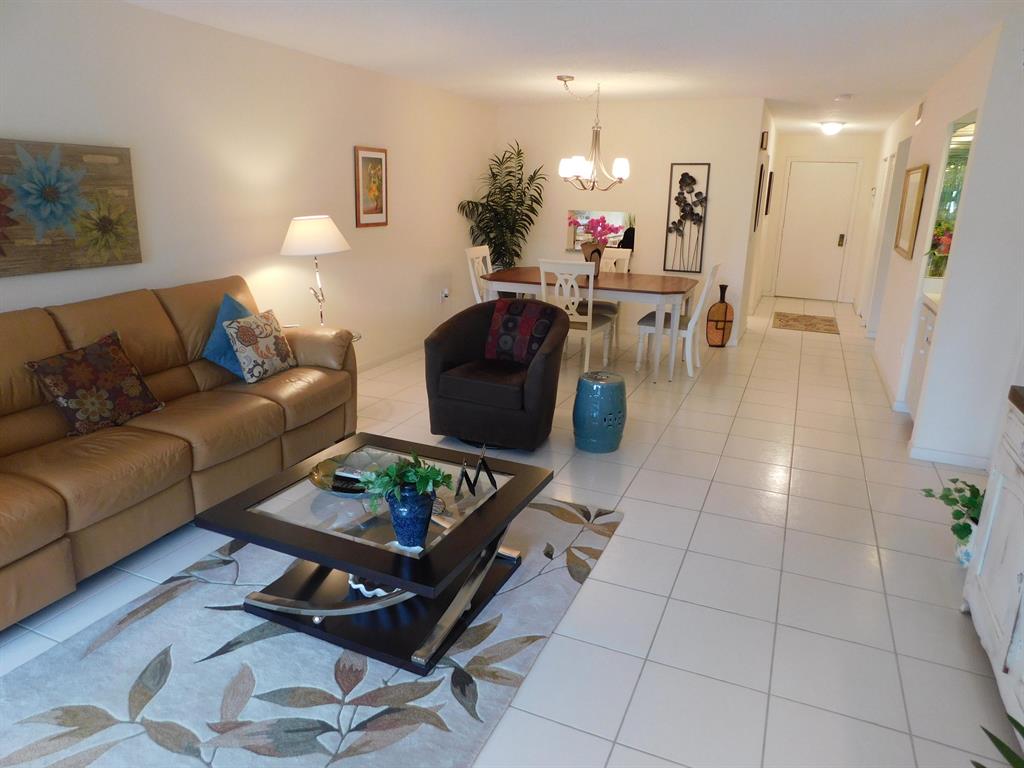 SOUTHPORT AT HUNTERS RUN CONDO - Residential