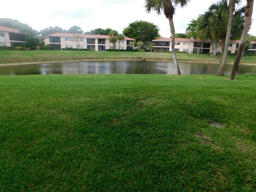 SOUTHPORT AT HUNTERS RUN CONDO - Residential