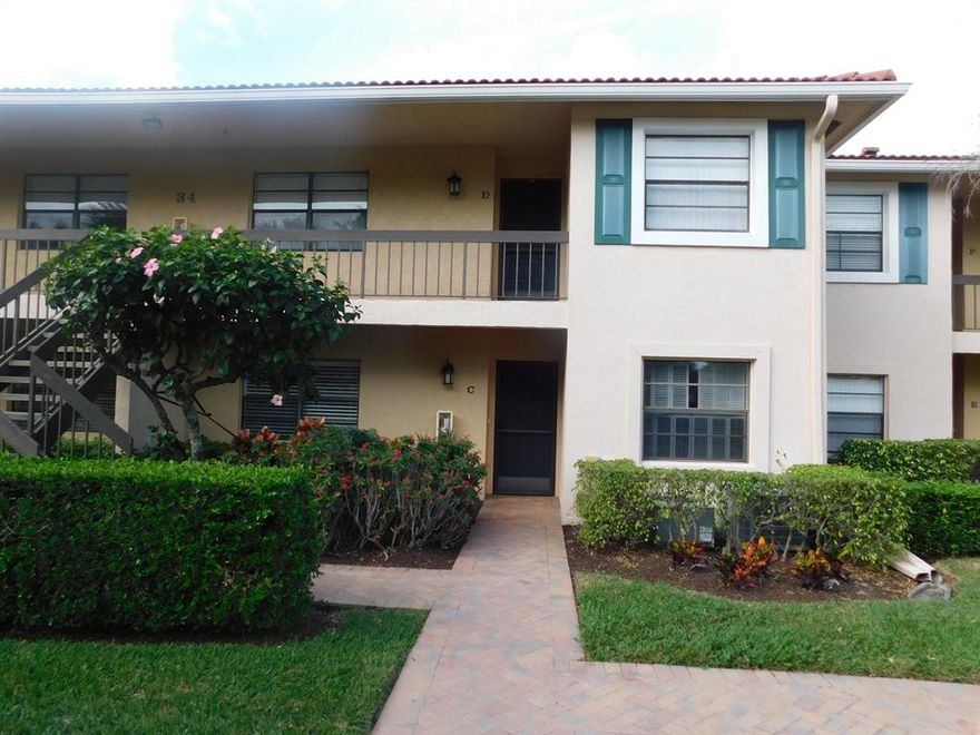 Don't miss this 1st floor 2BR/2BA condo. Updated cabinets and counter tops in kitchen and bathrooms. Neutral tile throughout. Enjoy tranquil lake view from the screened in patio. Florida living at its best! Hunters Run is a stunning country club community that features 3 golf courses, 20 Tennis courses, 4 Pickle Ball Courts and 7 restaurants, hair salon & spa with top rated fitness center. Country Club living at its best. Mandatory Equity.