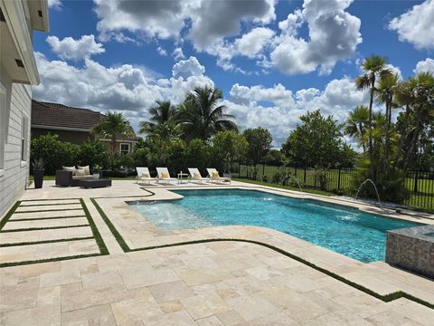 A home in Loxahatchee