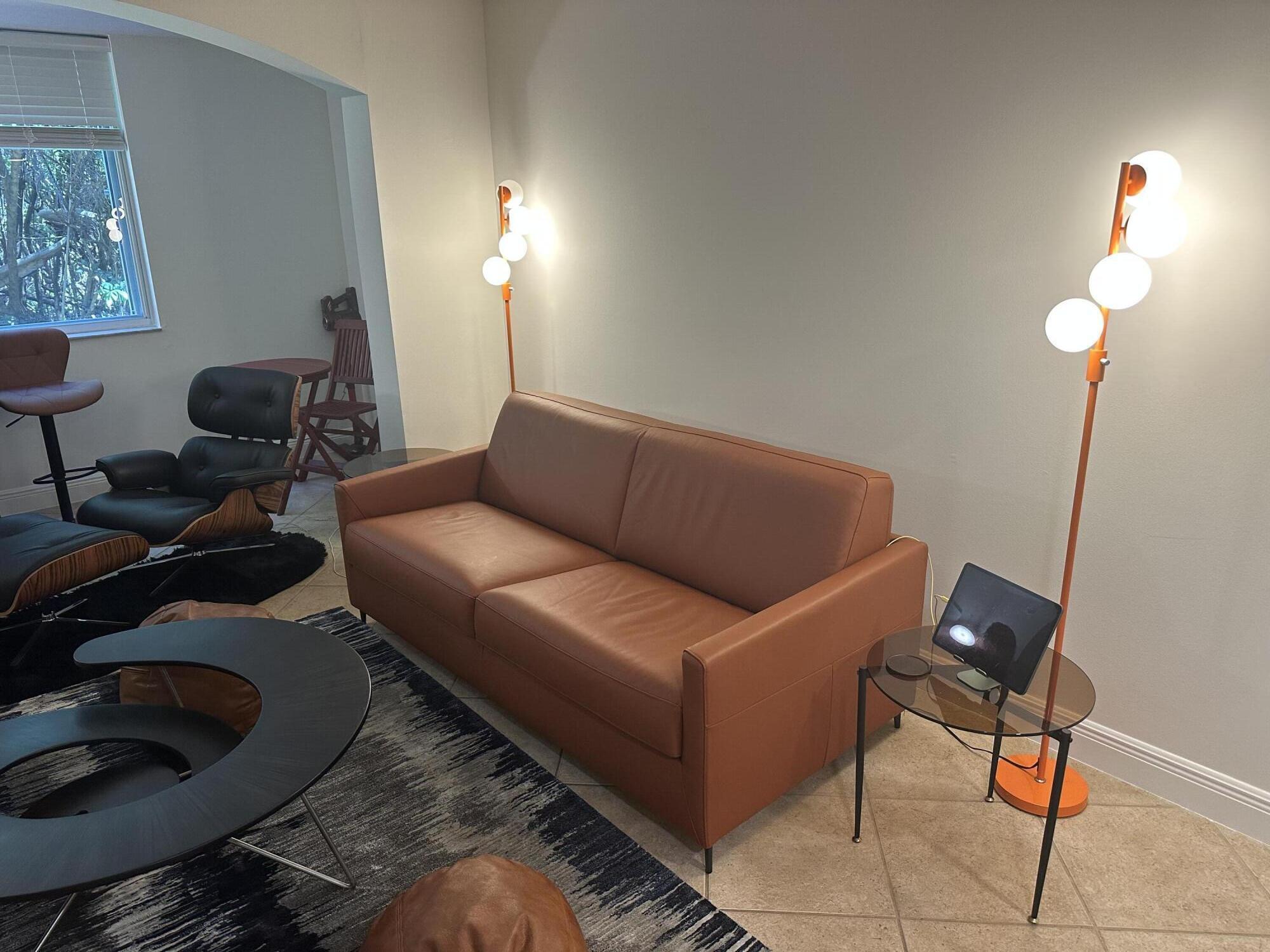 HYPOLUXOS MARINERS CAY CONDO - Residential