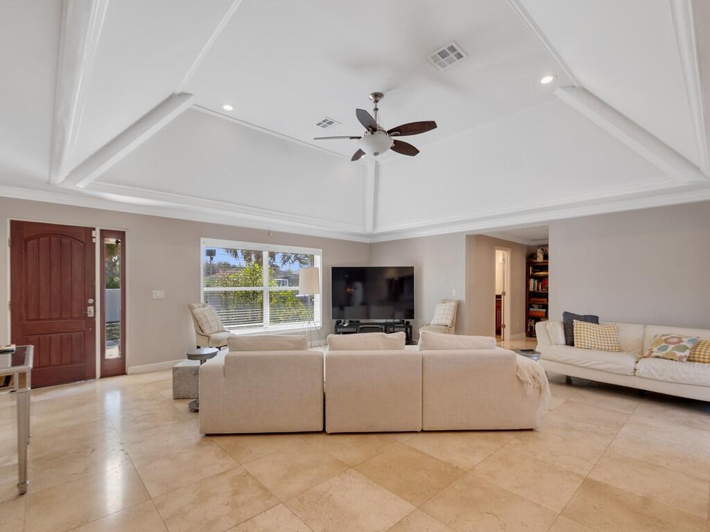 PELICAN COVE - Residential Lease