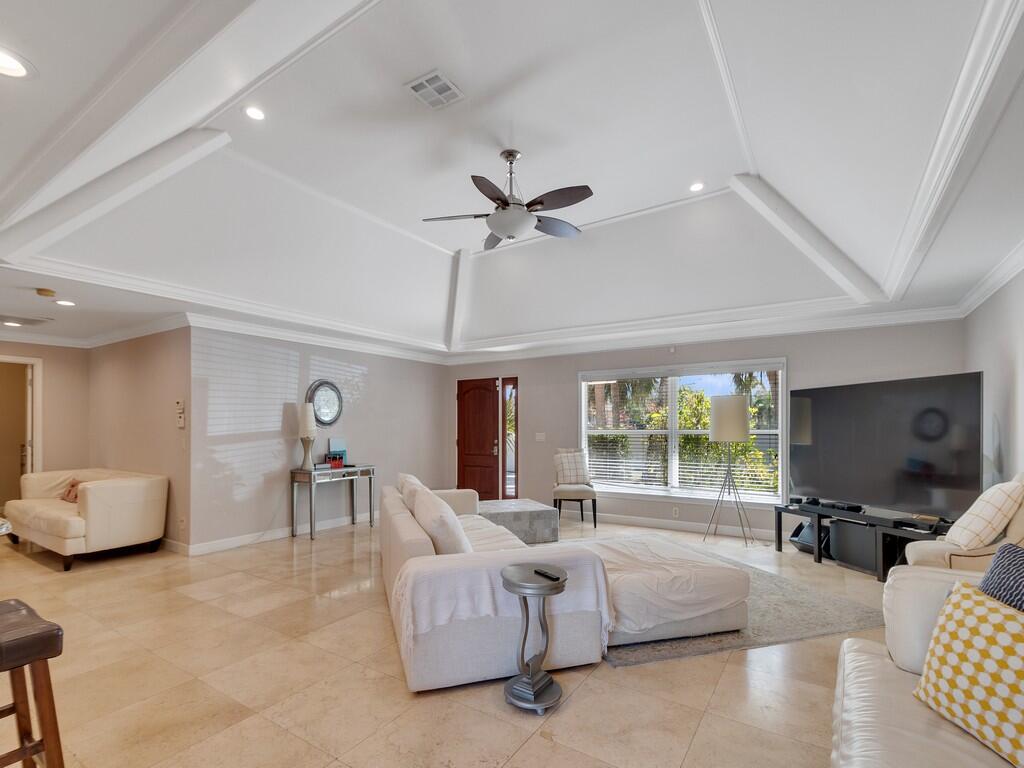 PELICAN COVE - Residential Lease