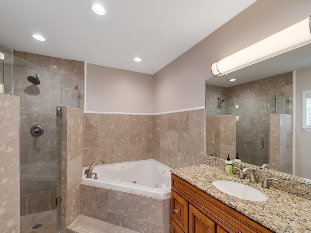 PELICAN COVE - Residential Lease