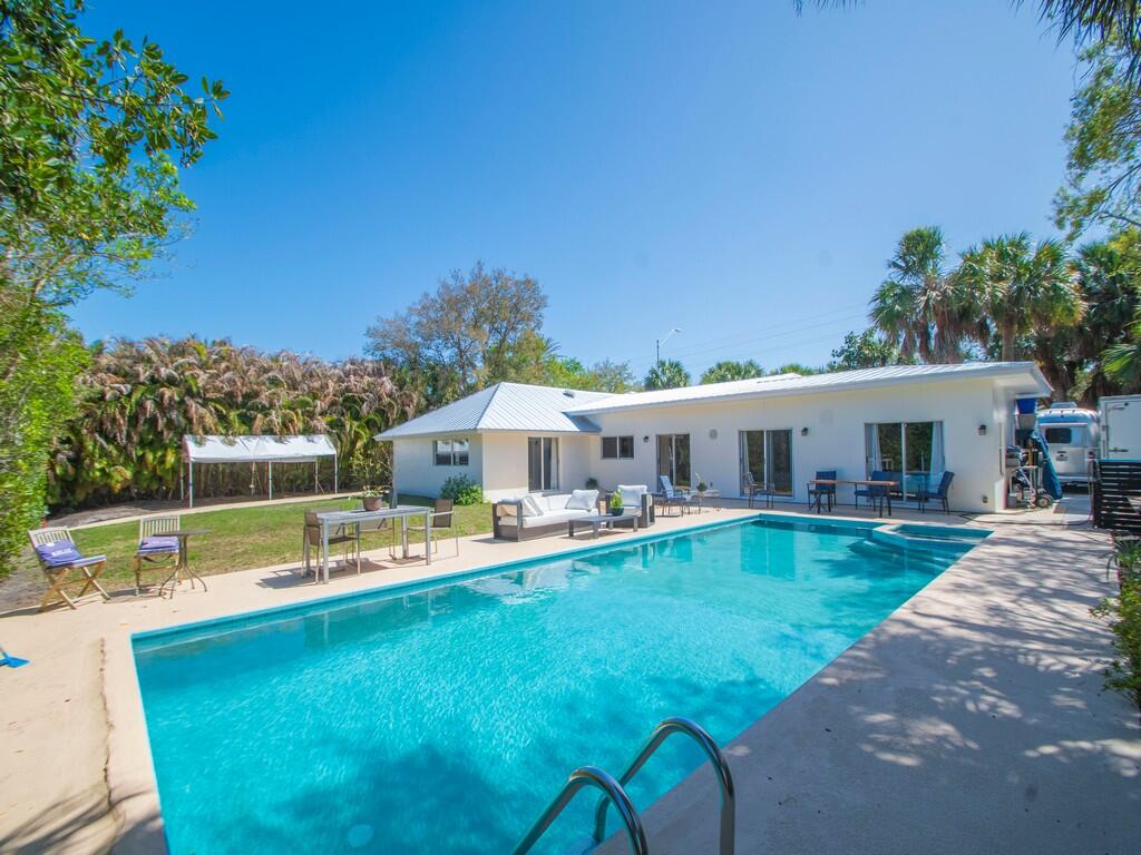 PELICAN COVE - Residential Lease