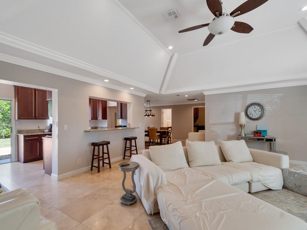 PELICAN COVE - Residential Lease