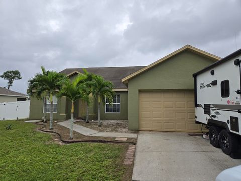 A home in Port St Lucie