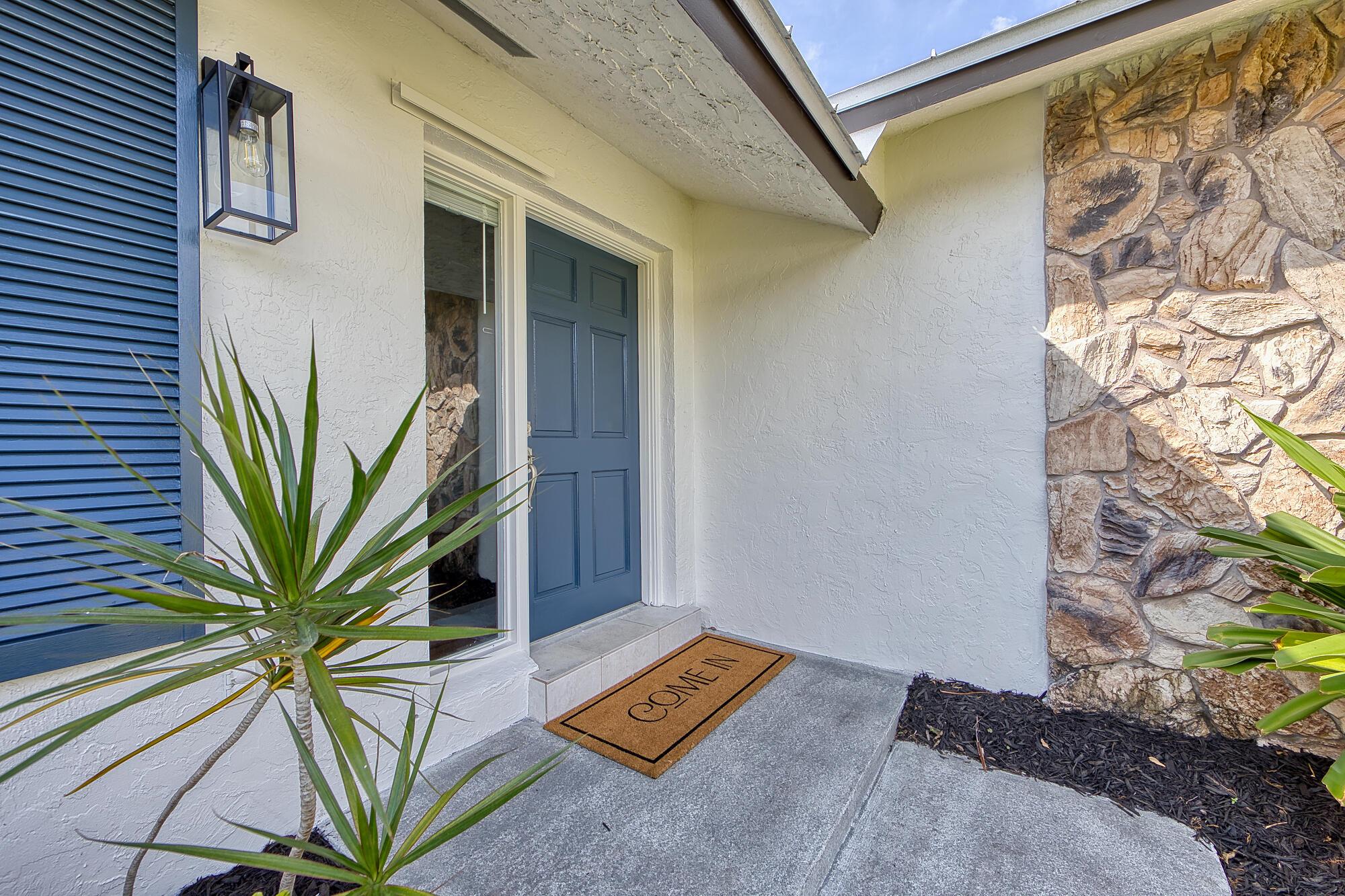 18302 SE Eagle Lane