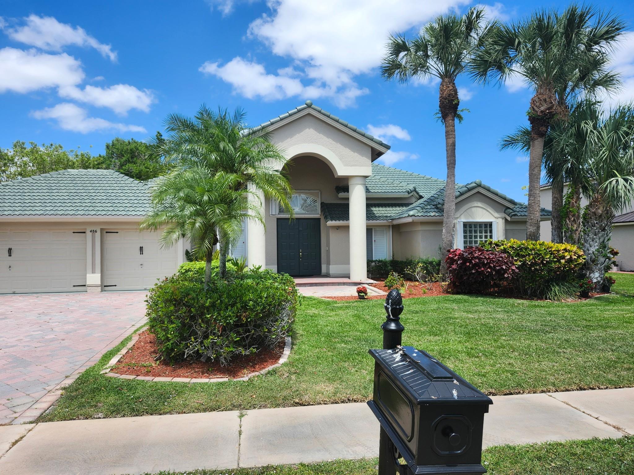 486 Cypress Green Cir