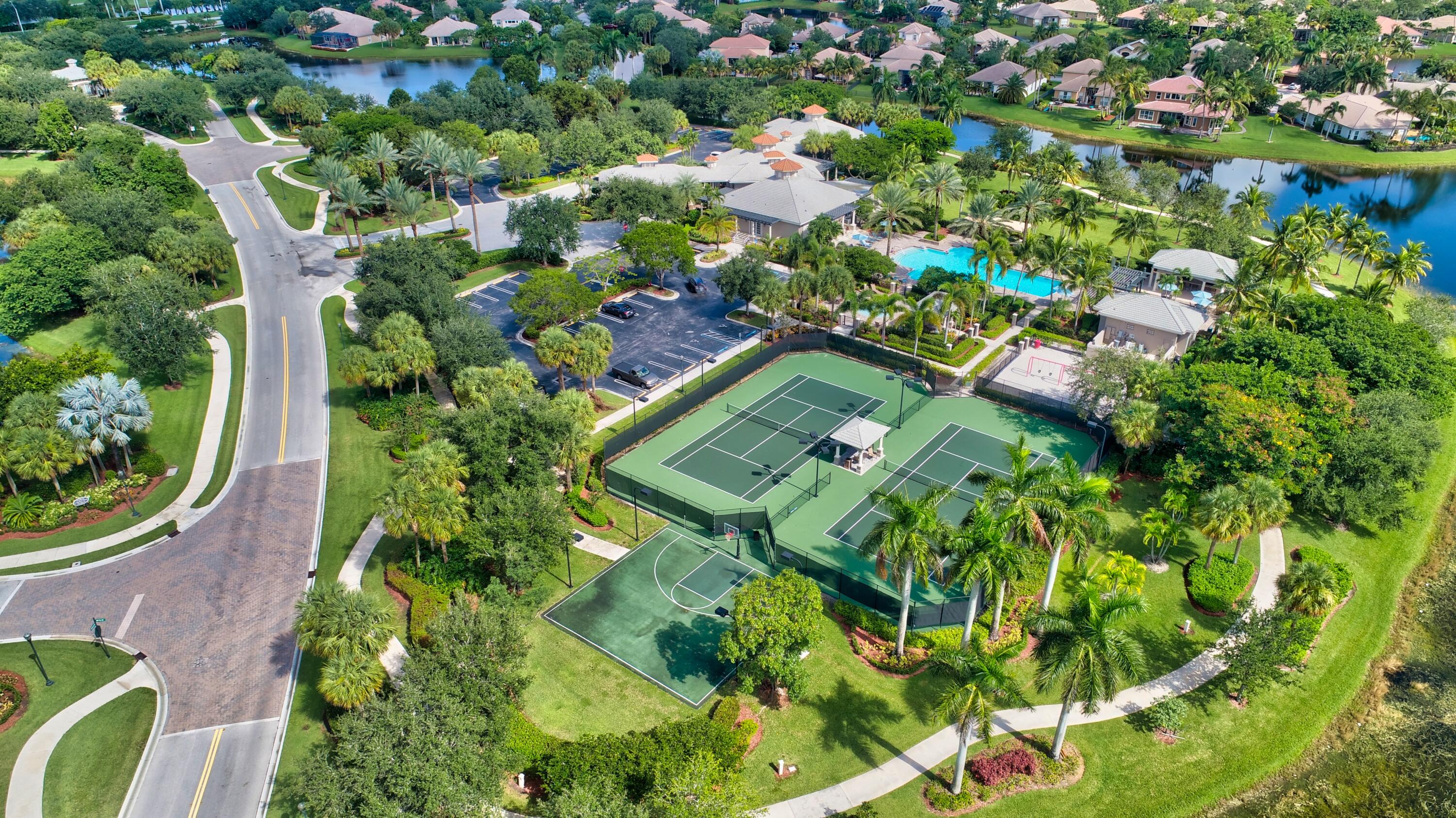 PARKLAND ISLES - Residential