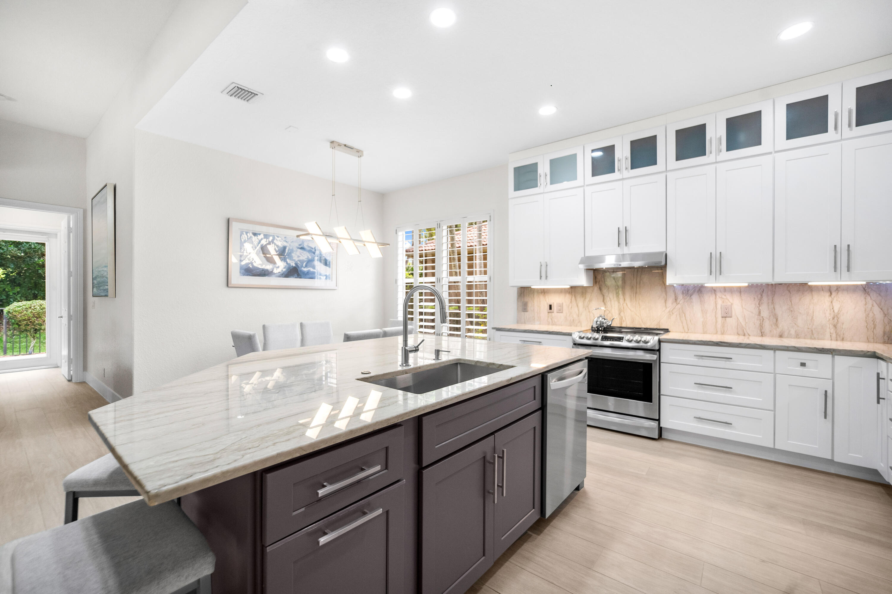 PARKLAND ISLES - Residential