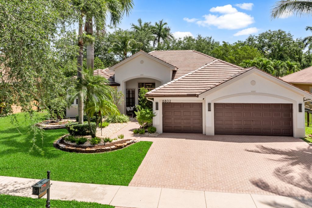 Photo of 6802 NW 108th Avenue, Parkland, FL 33076 (MLS # B26022905)