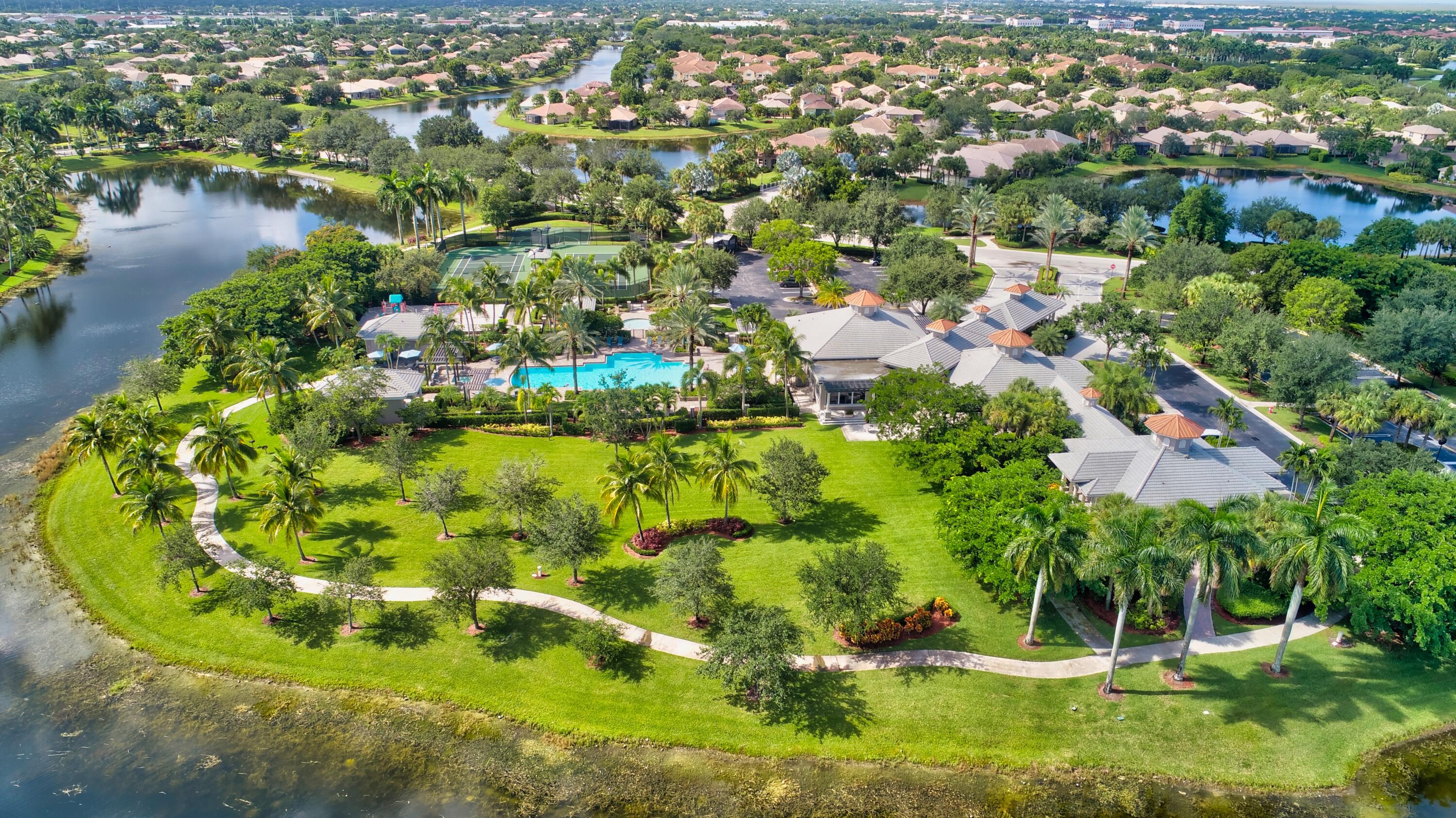 PARKLAND ISLES - Residential