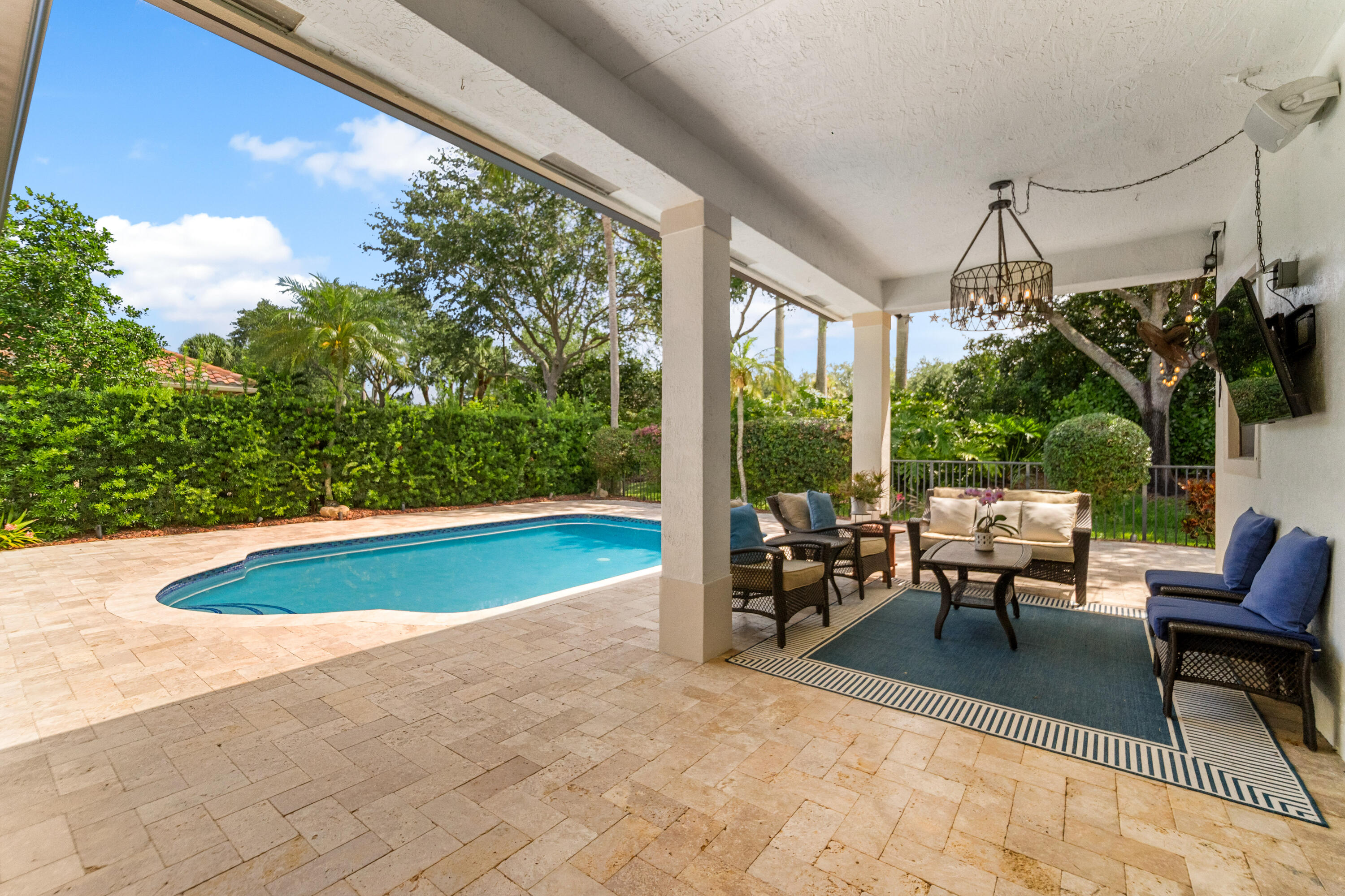PARKLAND ISLES - Residential