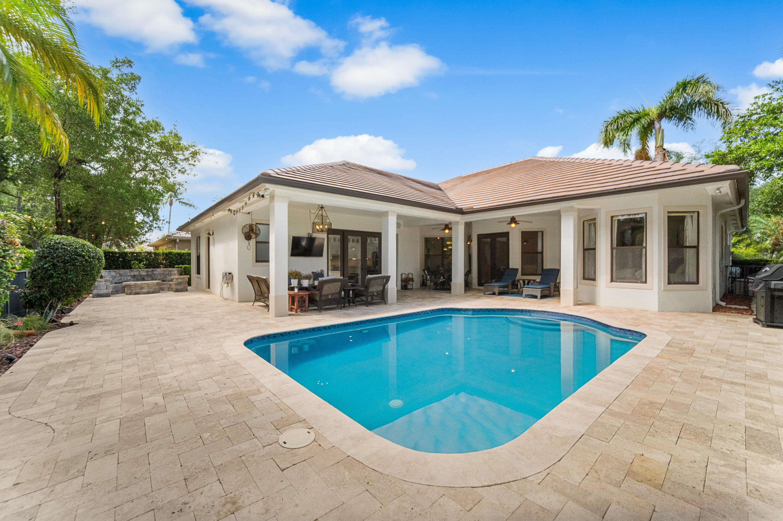 PARKLAND ISLES - Residential