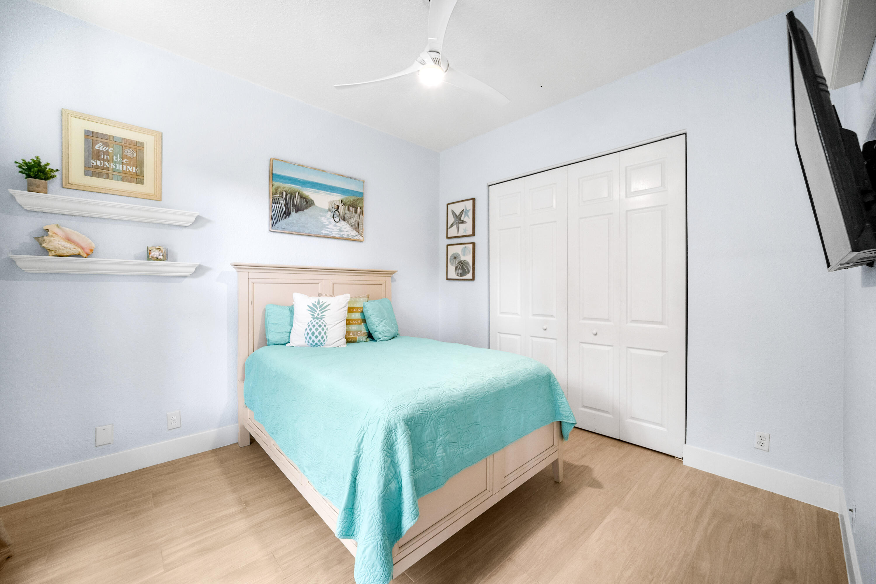 PARKLAND ISLES - Residential