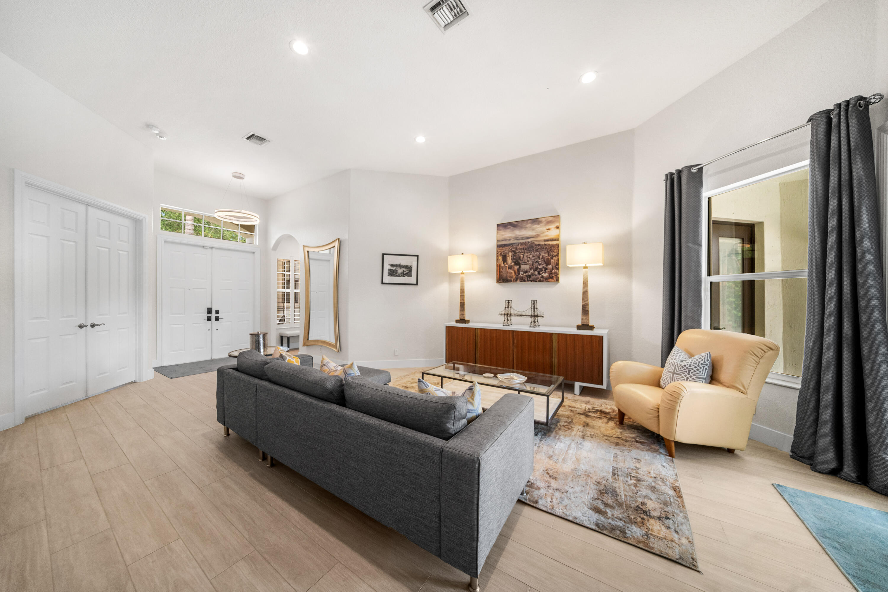 PARKLAND ISLES - Residential