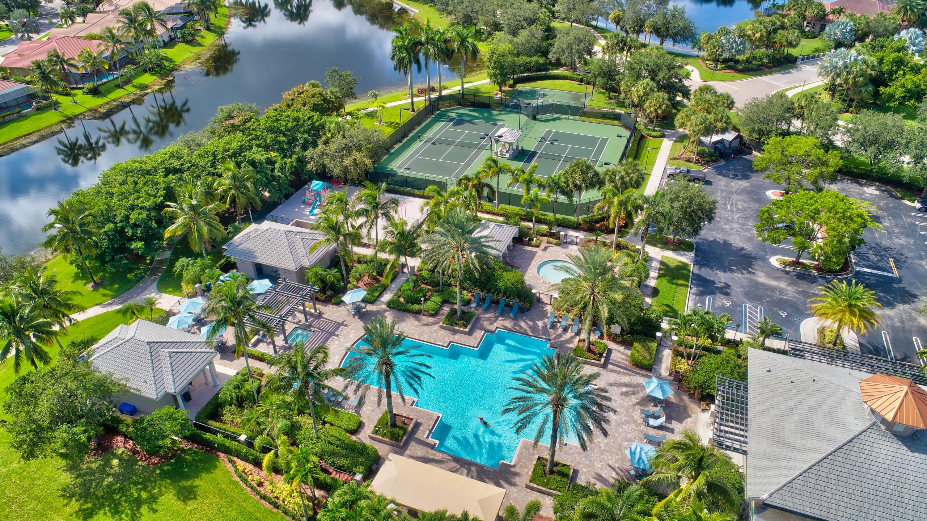 PARKLAND ISLES - Residential
