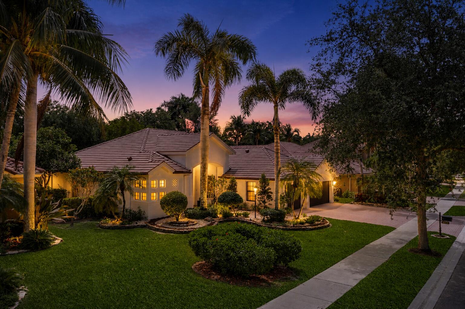 PARKLAND ISLES - Residential