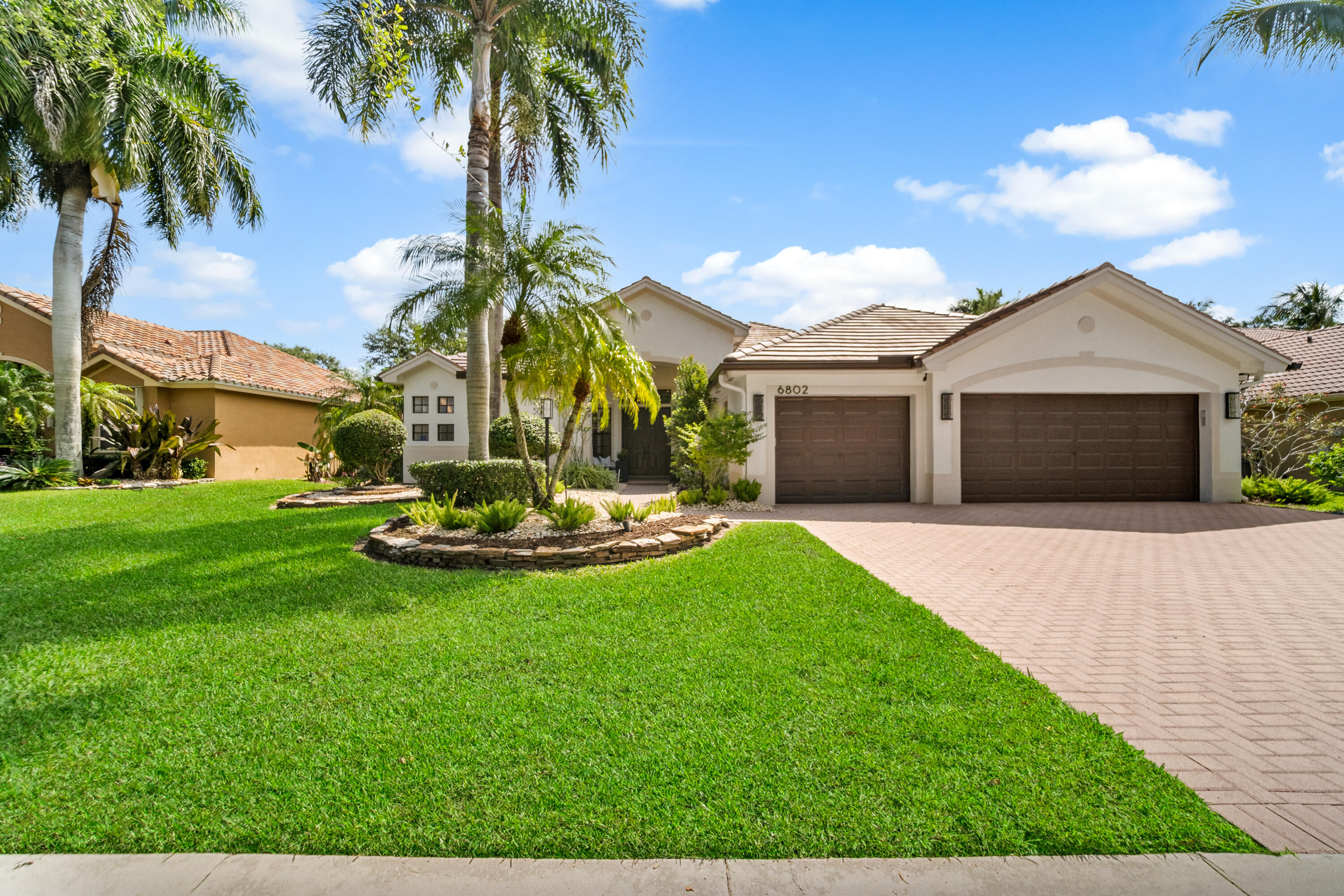 PARKLAND ISLES - Residential