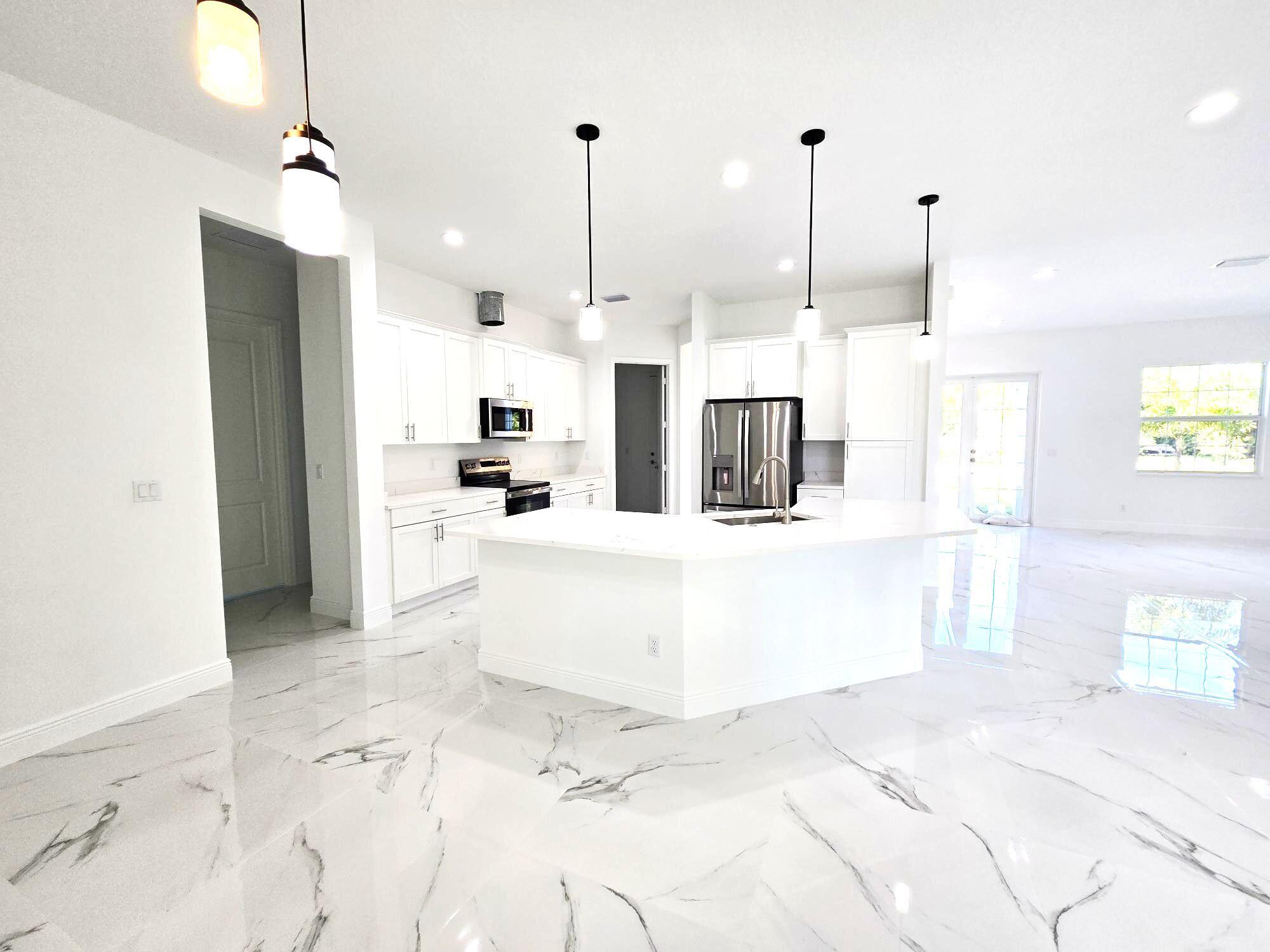 25-42-40~ E 287.3 FT OF W - Residential