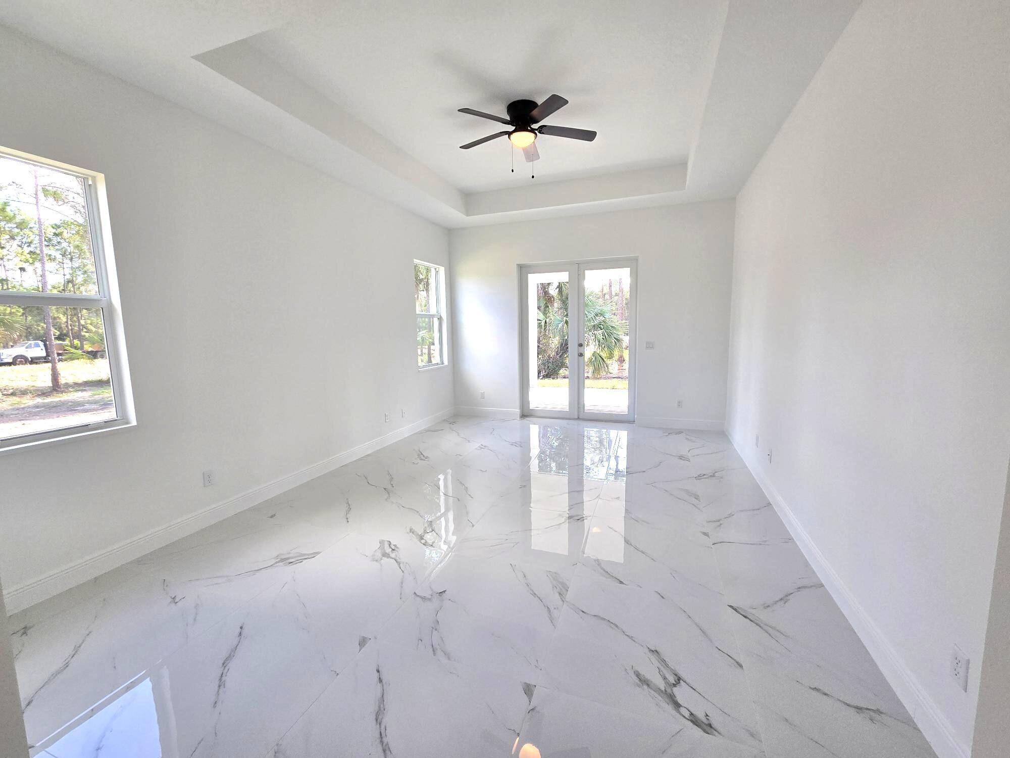 25-42-40~ E 287.3 FT OF W - Residential