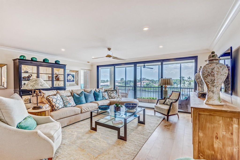 Photo of 16940 Bay Street N #N401, Jupiter, FL 33477 (MLS # R10892667)